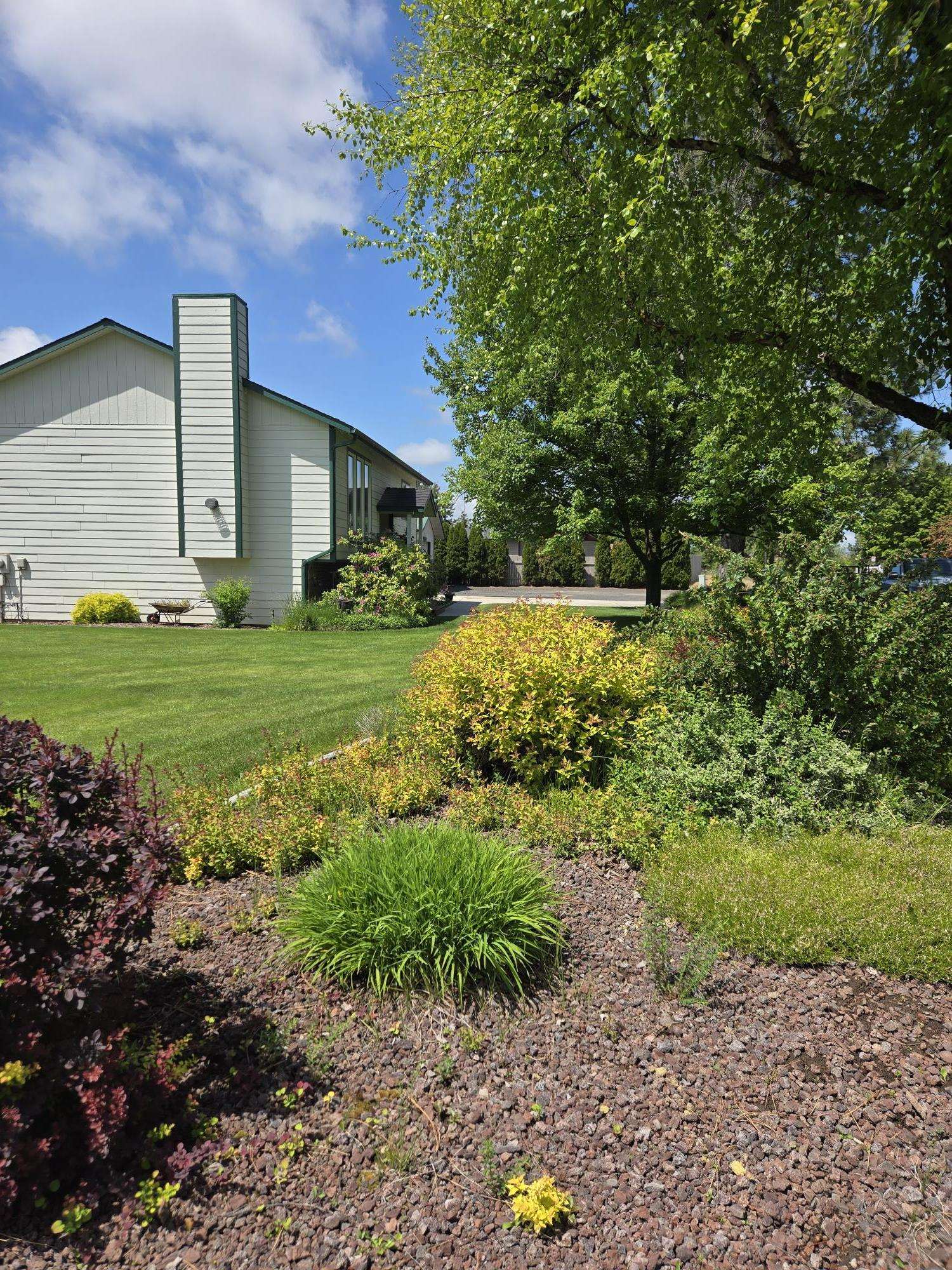 1306 E 3rd Ave - Photo 8