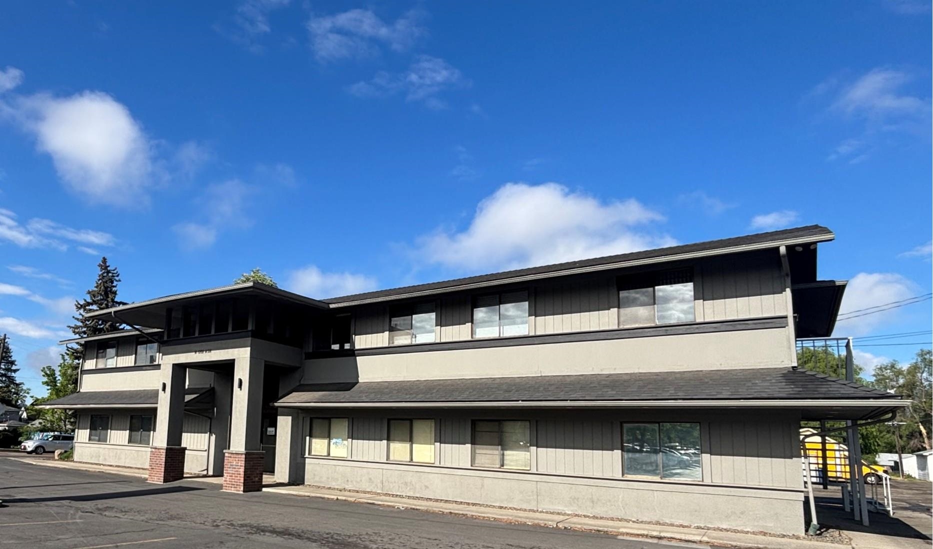 1201 N Ash St - Photo 1