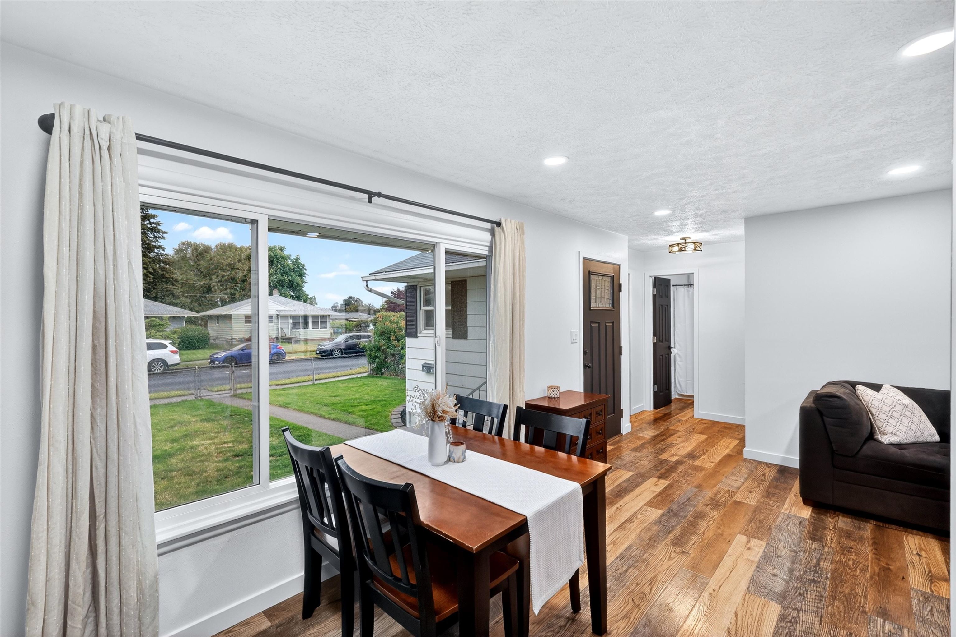 4007 E Grace Ave - Photo 13