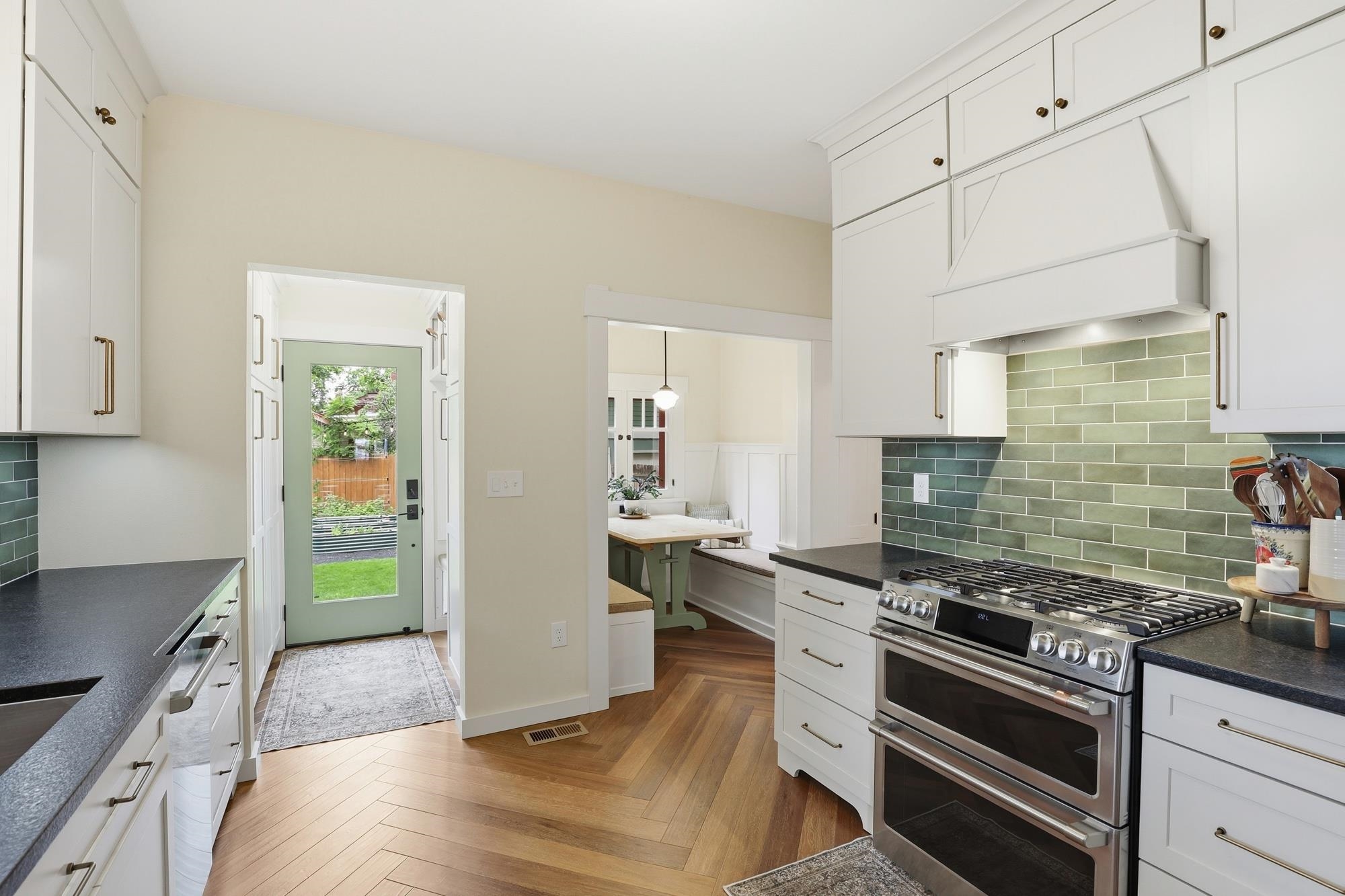 733 E 33rd Ave - Photo 12