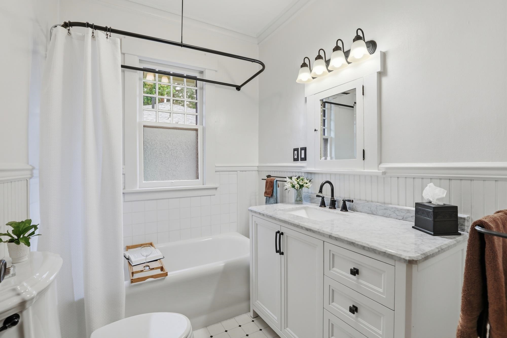 733 E 33rd Ave - Photo 22