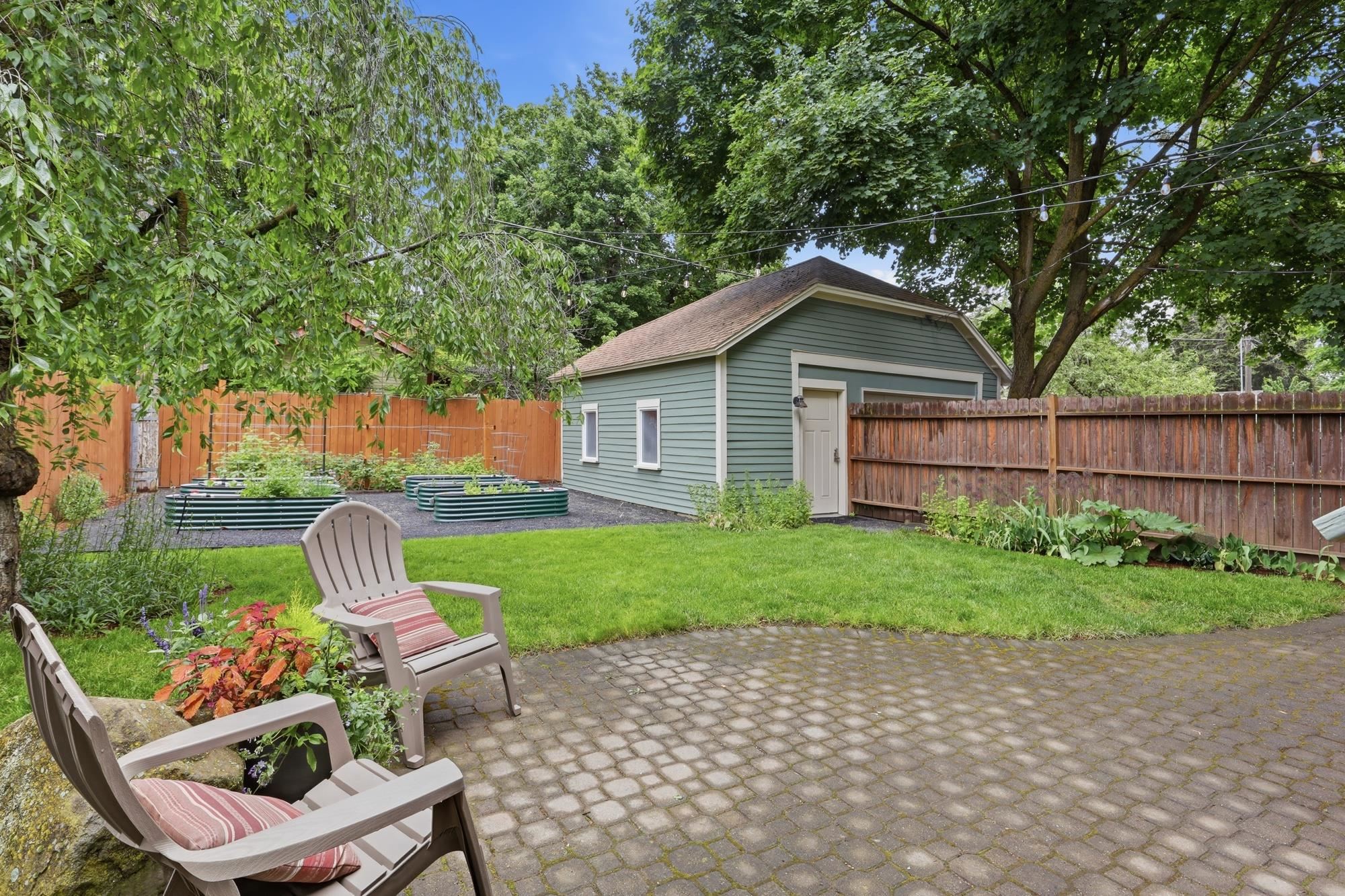733 E 33rd Ave - Photo 40