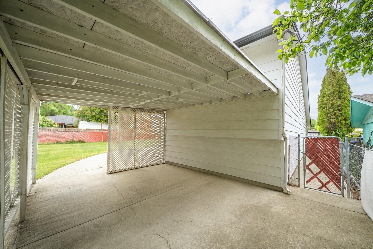 6510 E 10th Ave - Photo 36