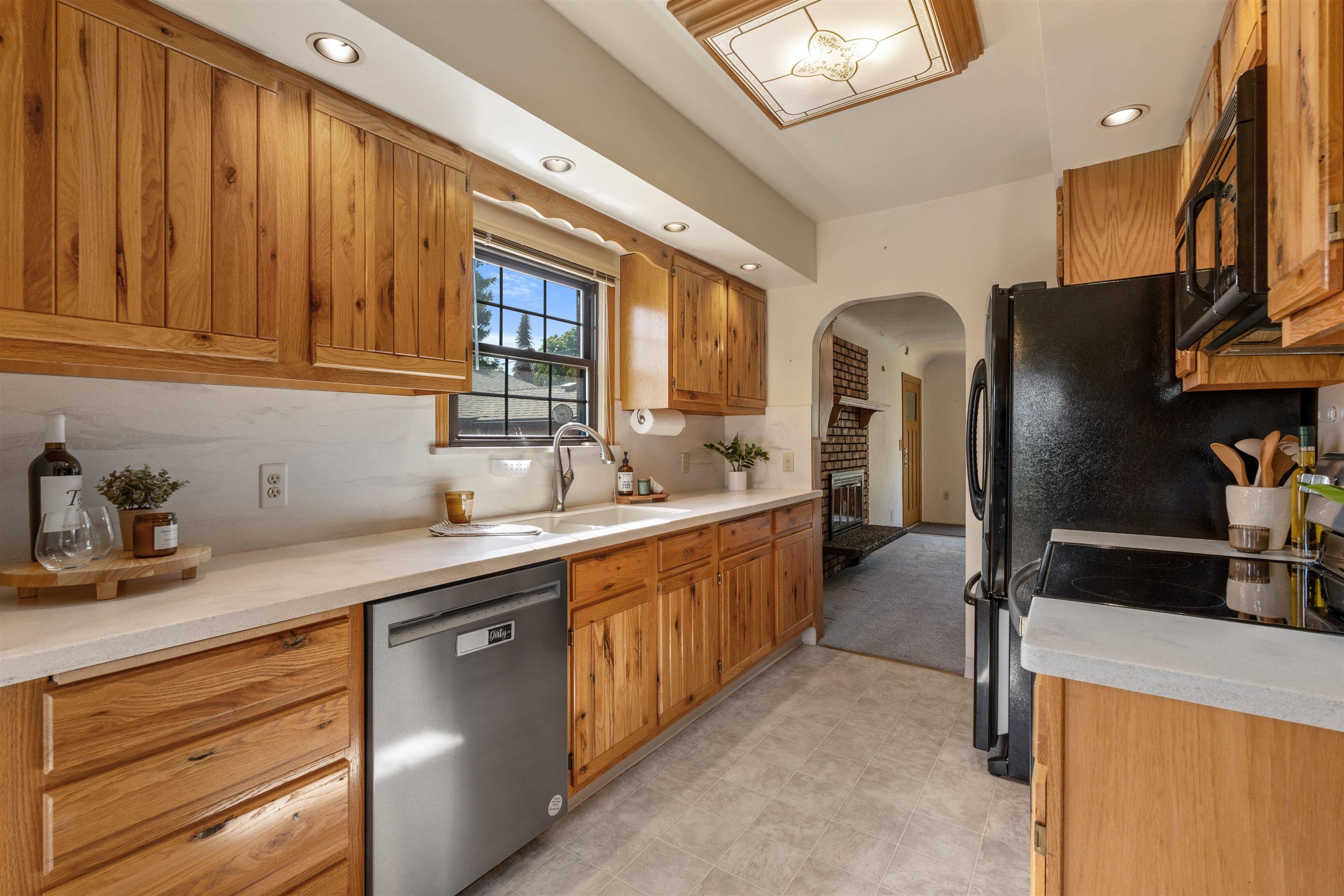 8203 E Frederick Ave - Photo 10