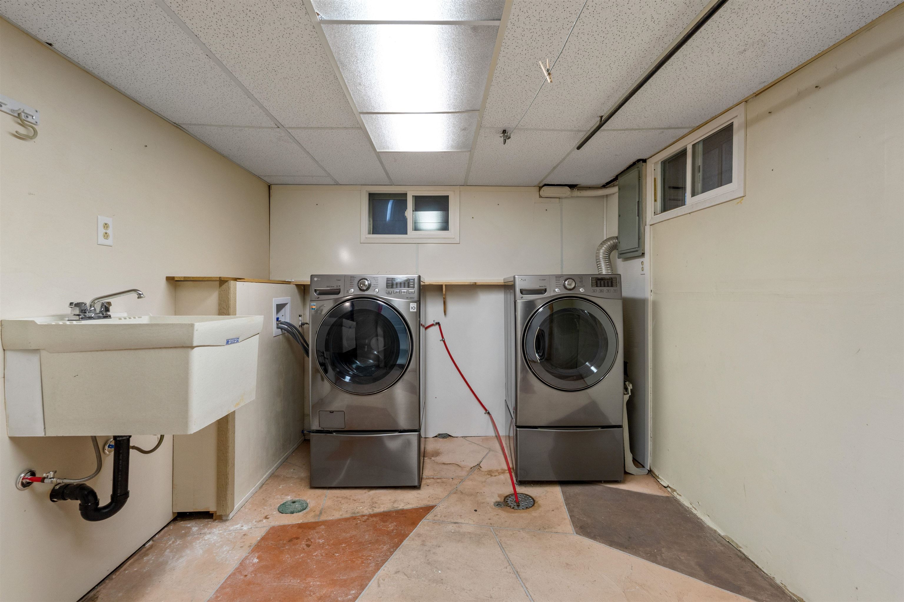 8203 E Frederick Ave - Photo 41