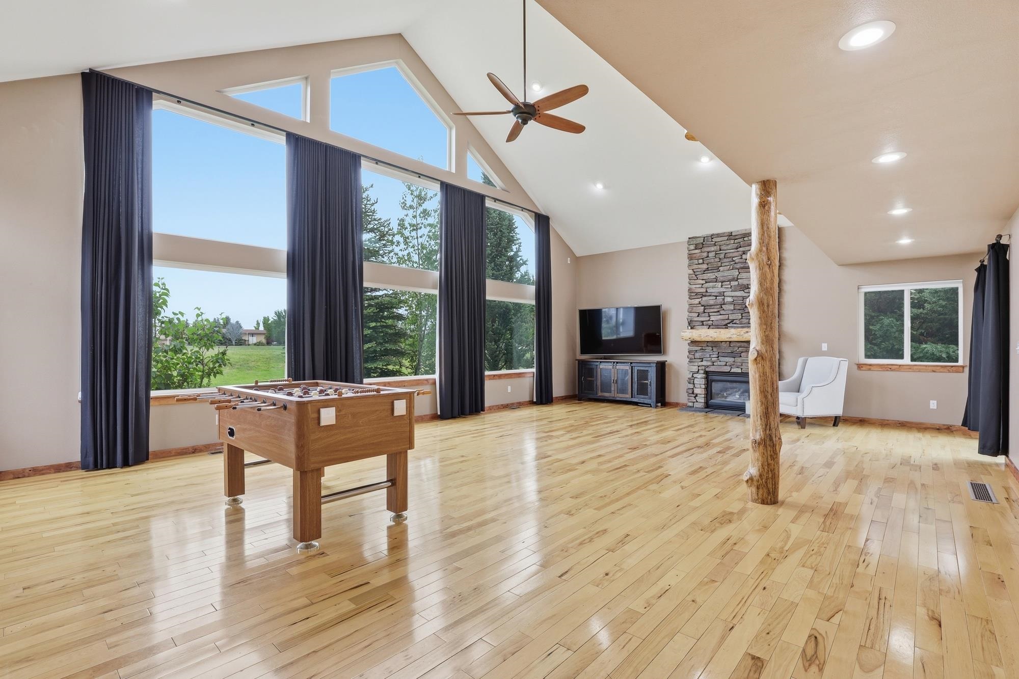 2315 Lilac Ct - Photo 3