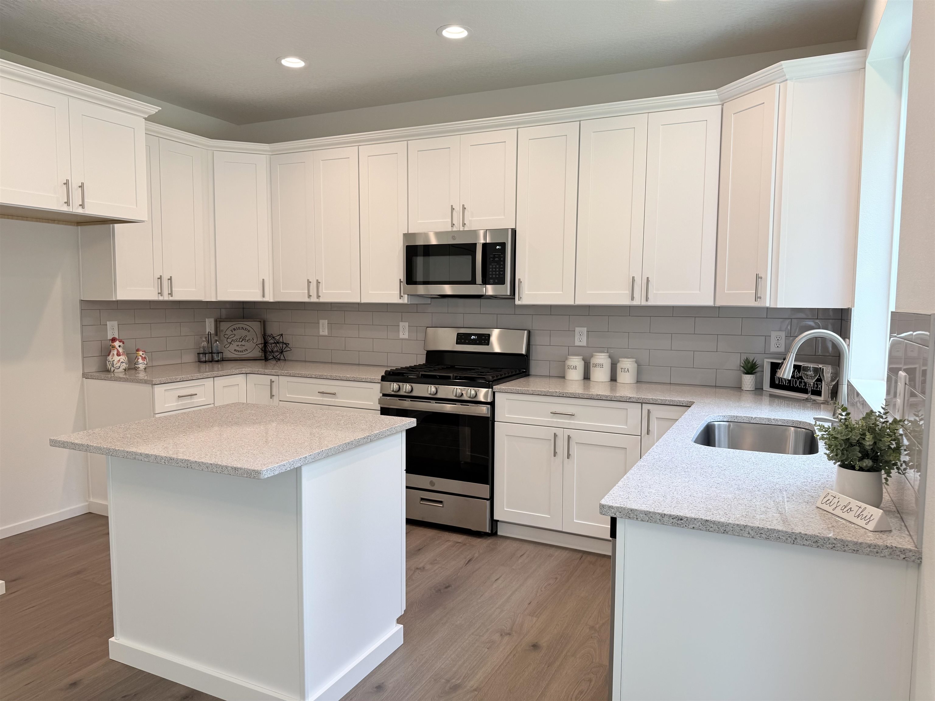 9519 E Michielli Ln - Photo 3