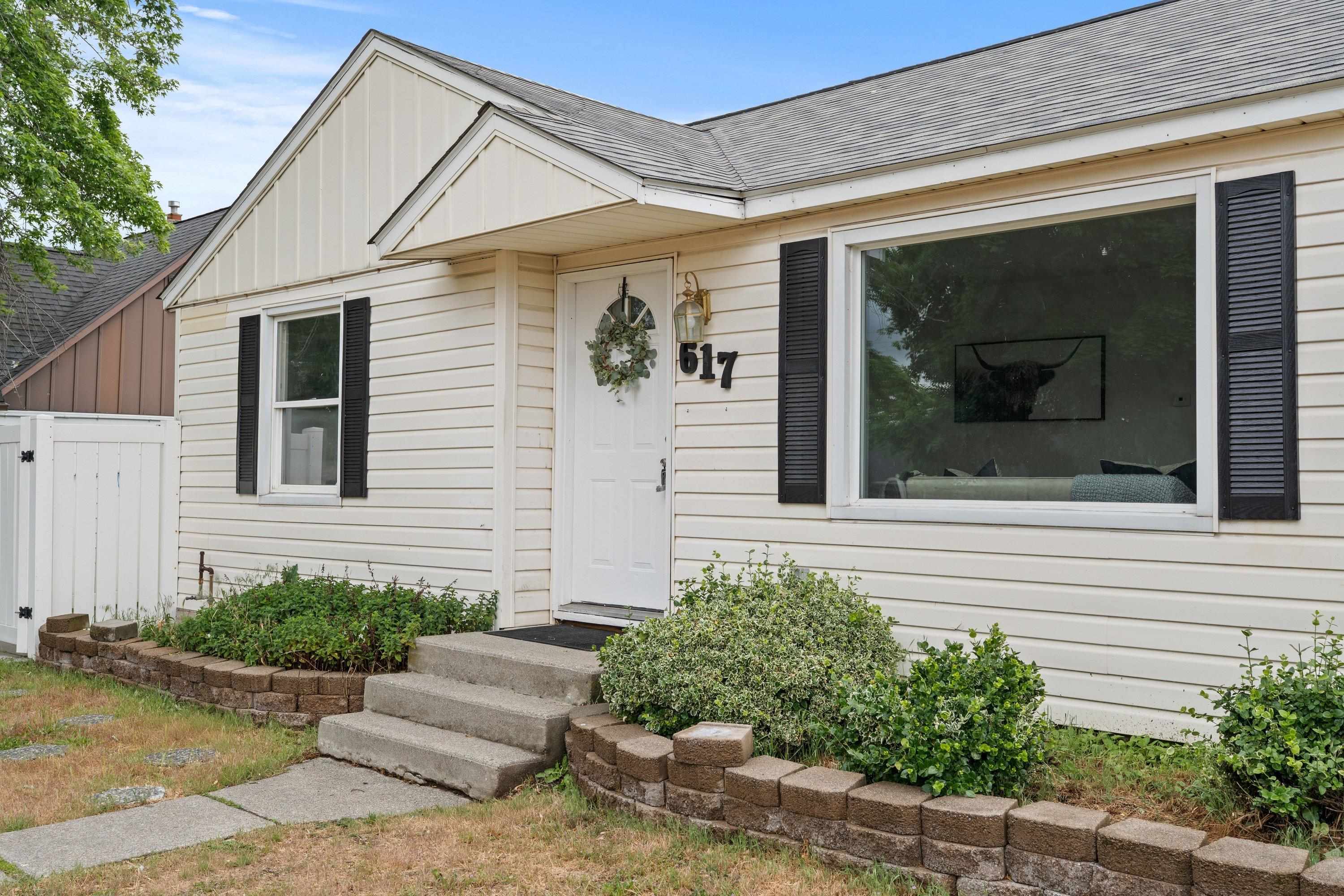 617 E Garland Ave - Photo 3