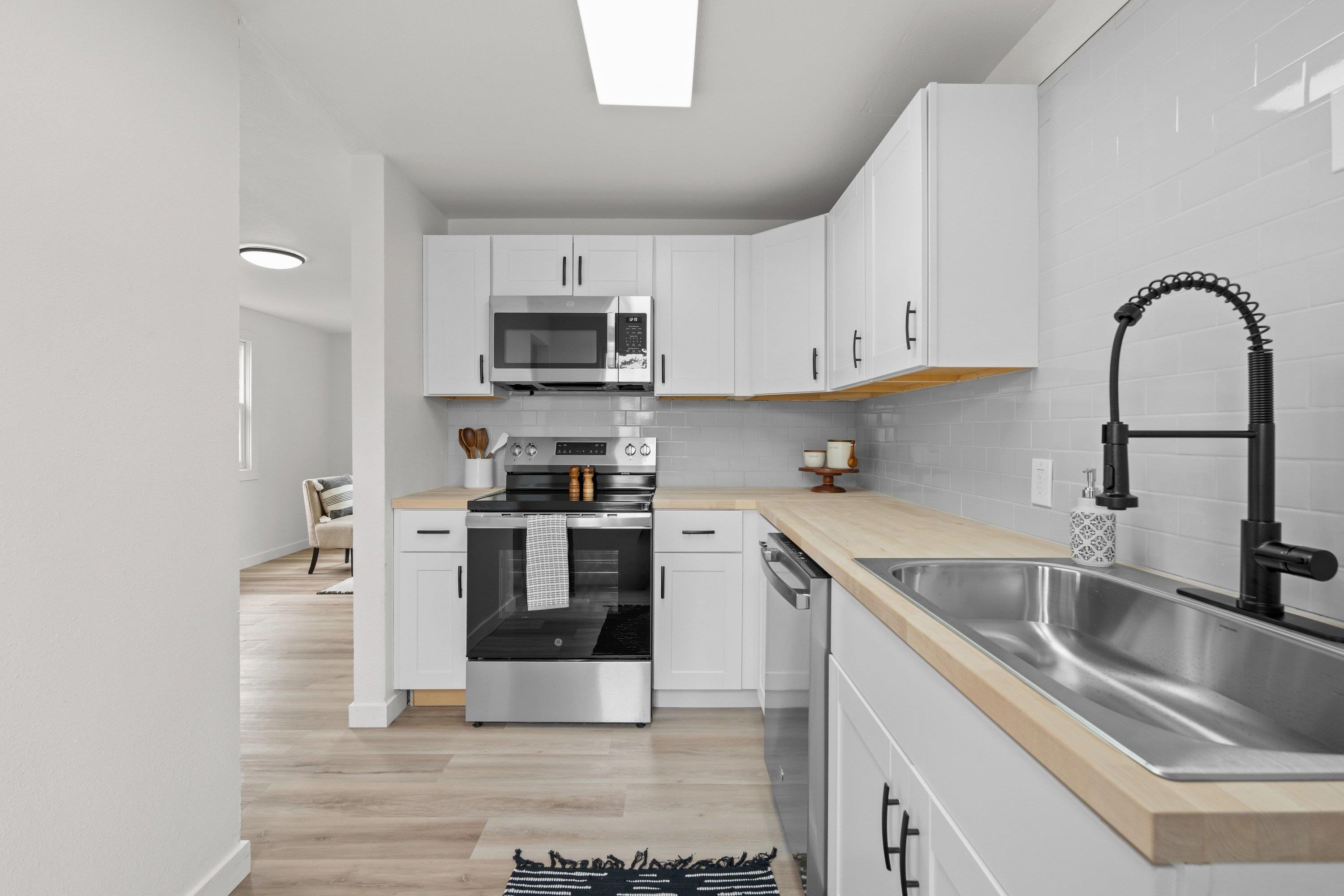 617 E Garland Ave - Photo 13
