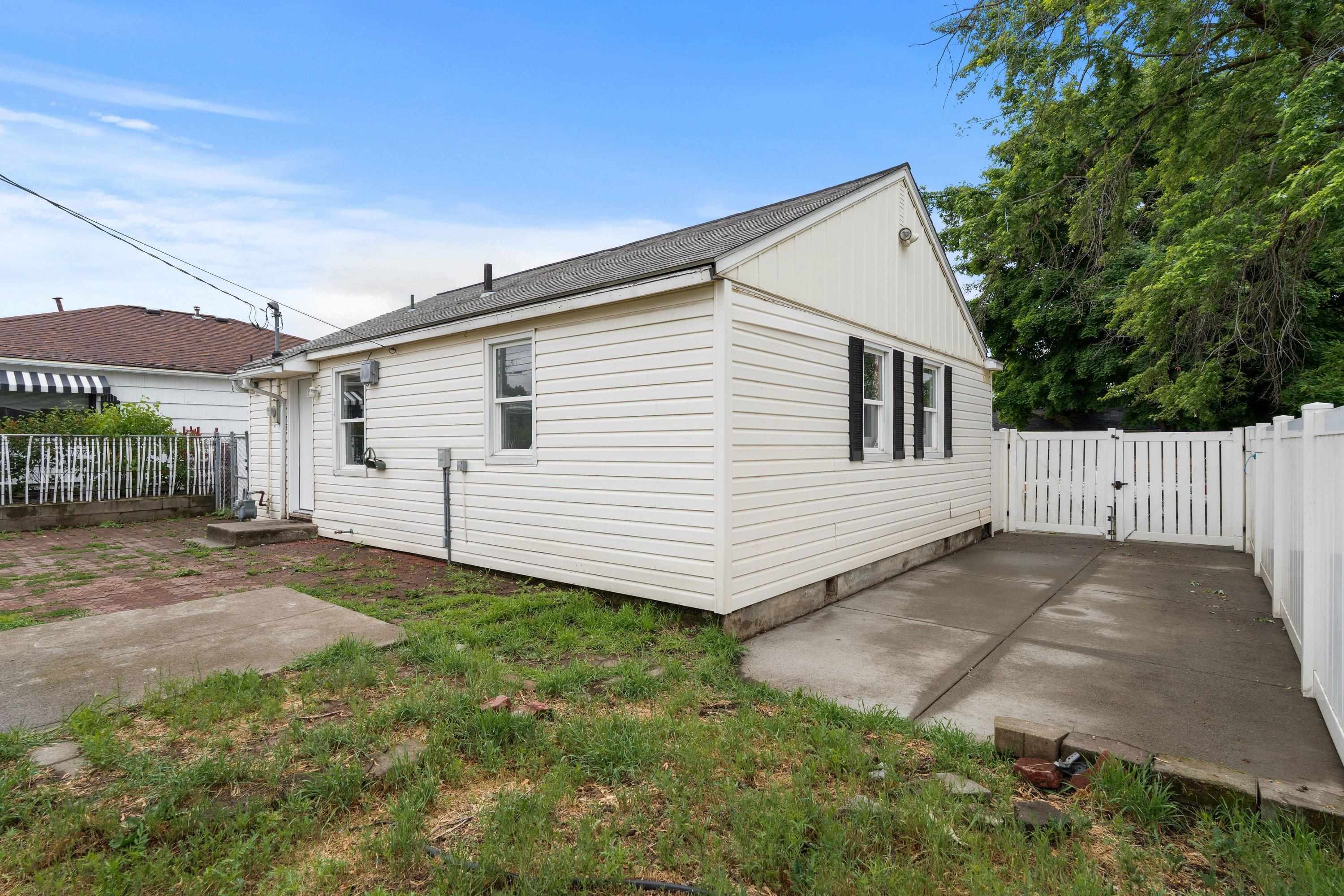 617 E Garland Ave - Photo 23