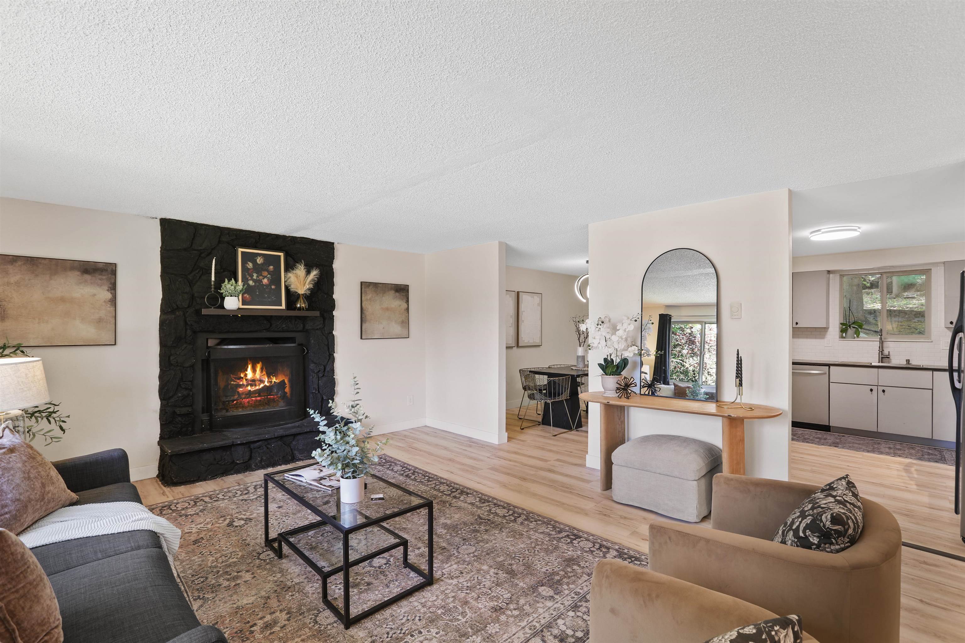 1306 E 18th Ave - Photo 6