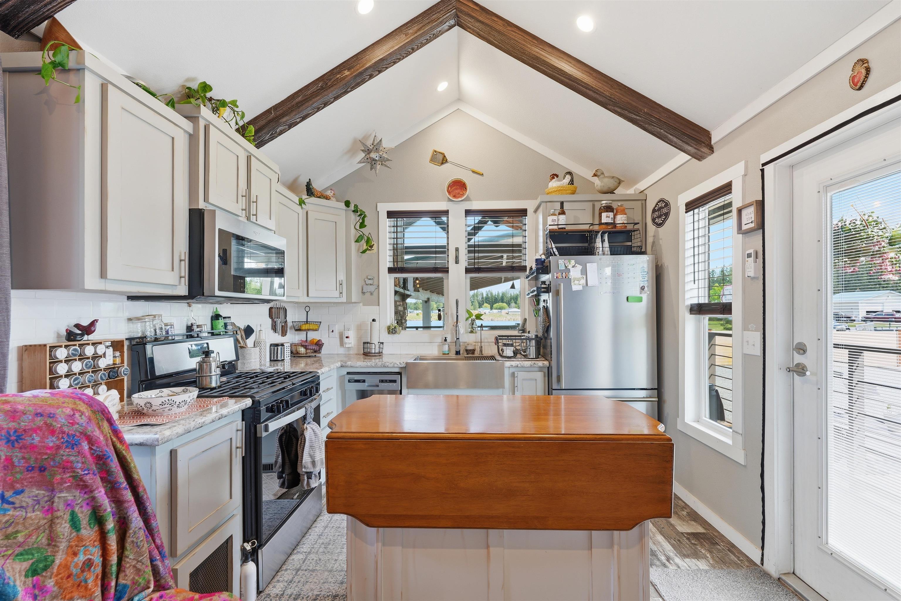 100 Guinevere Dr - Photo 13
