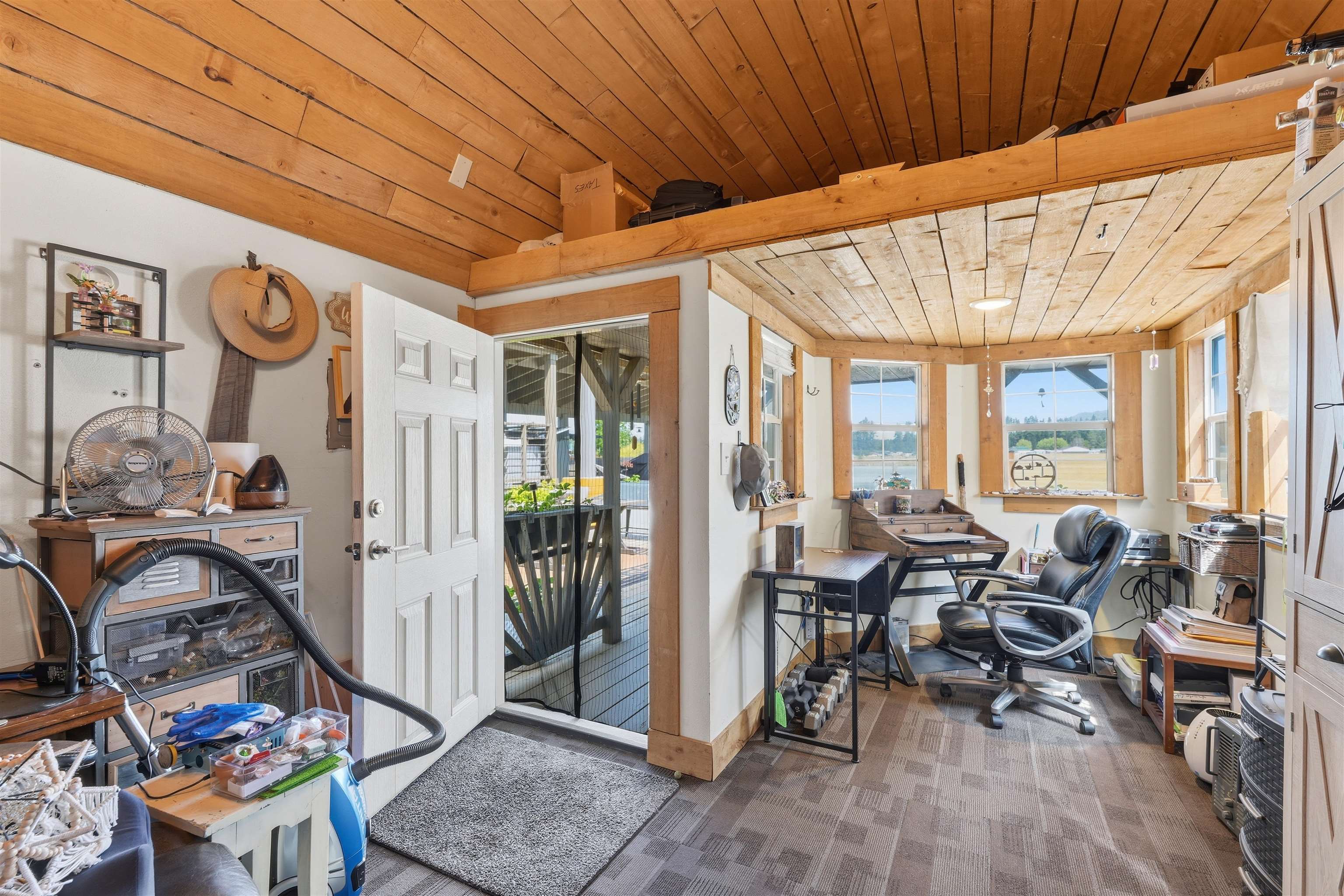 100 Guinevere Dr - Photo 21