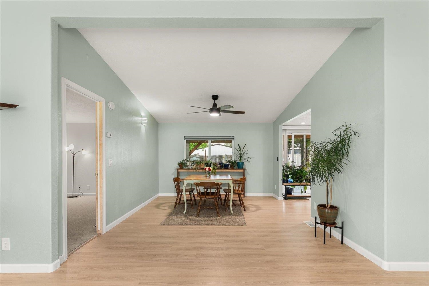 3315 E 3rd Ct - Photo 11