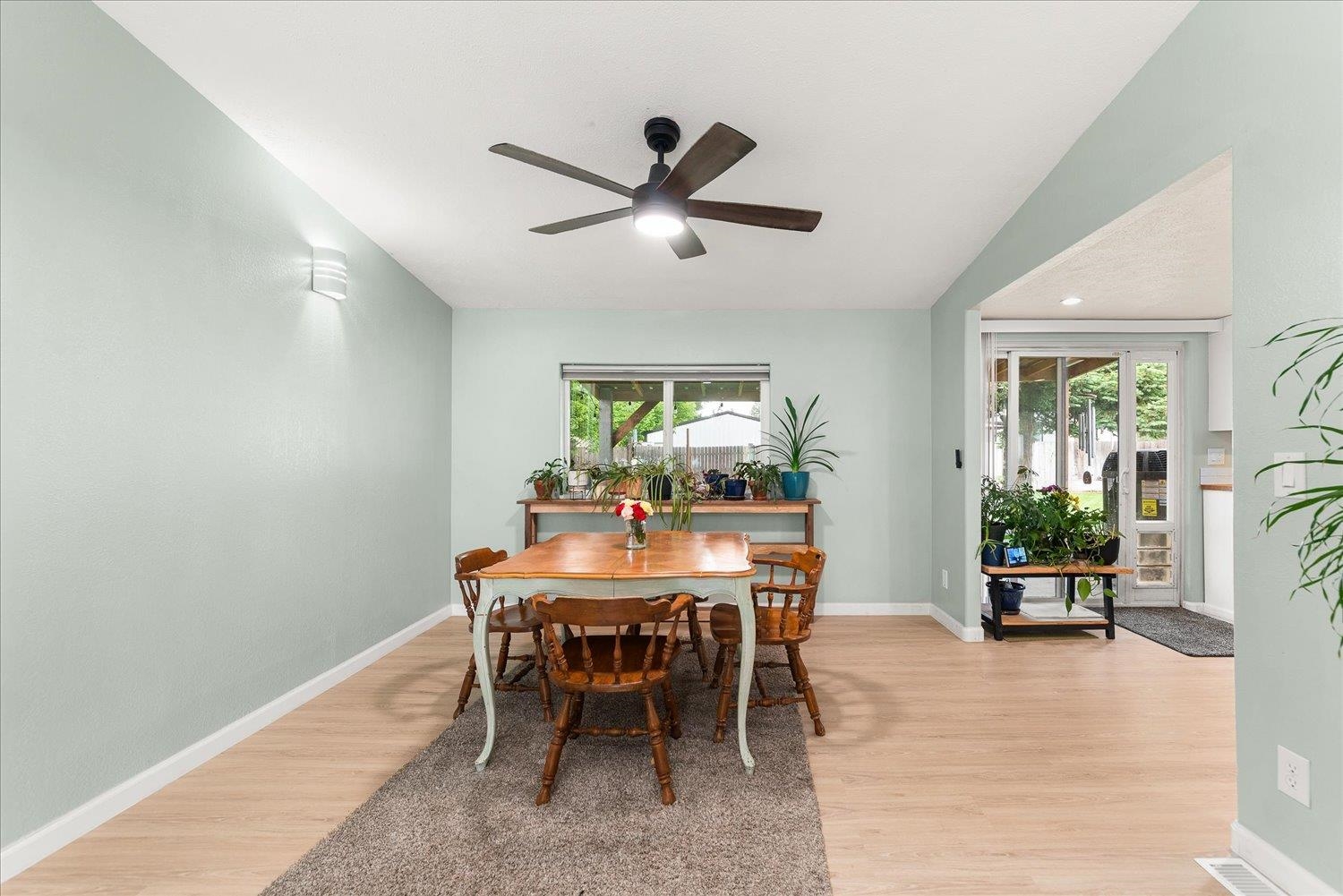 3315 E 3rd Ct - Photo 12