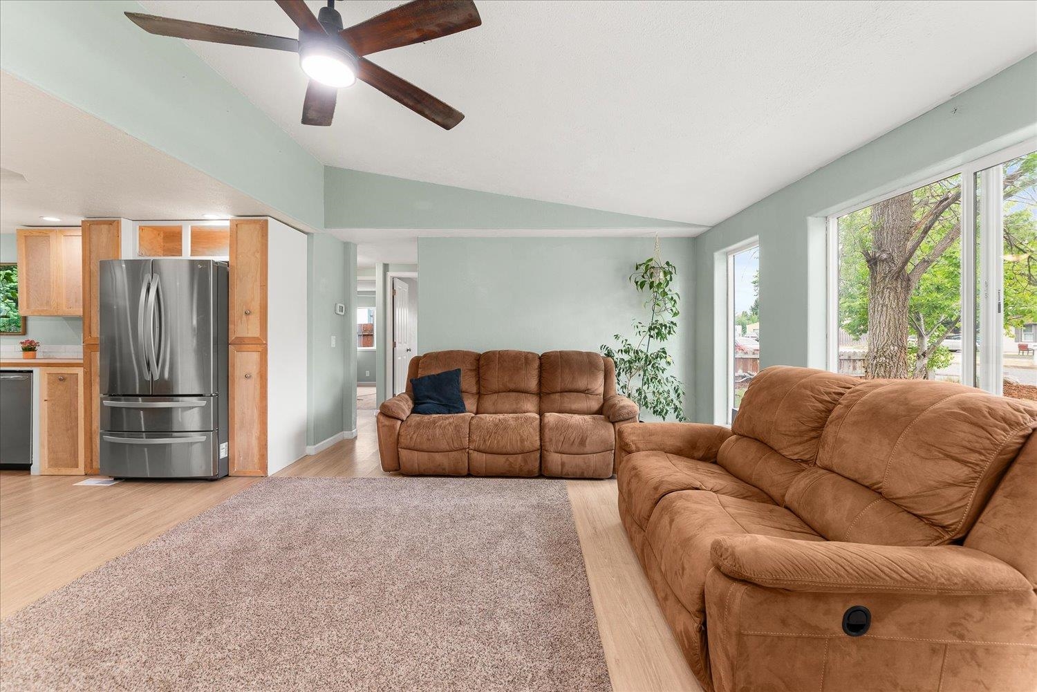 3315 E 3rd Ct - Photo 15