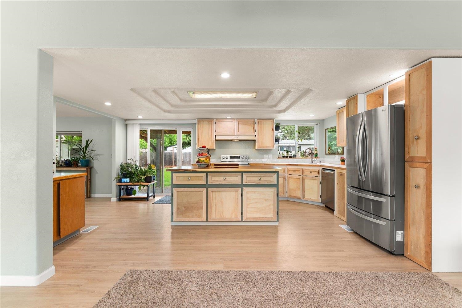 3315 E 3rd Ct - Photo 17
