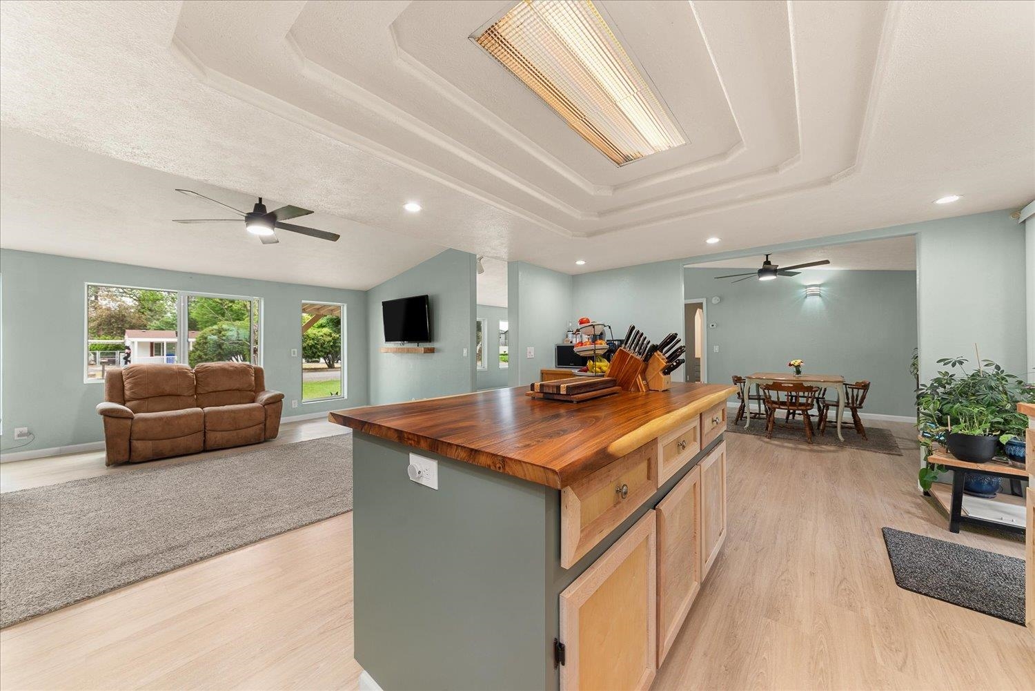 3315 E 3rd Ct - Photo 23