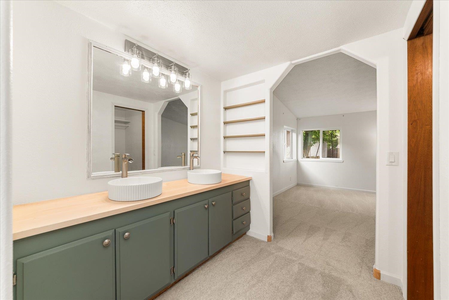 3315 E 3rd Ct - Photo 30