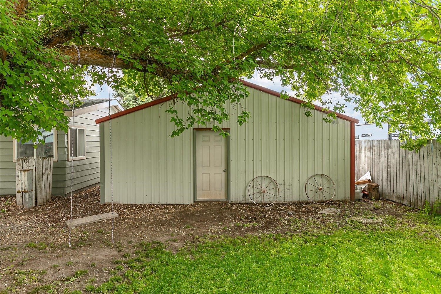 3315 E 3rd Ct - Photo 41