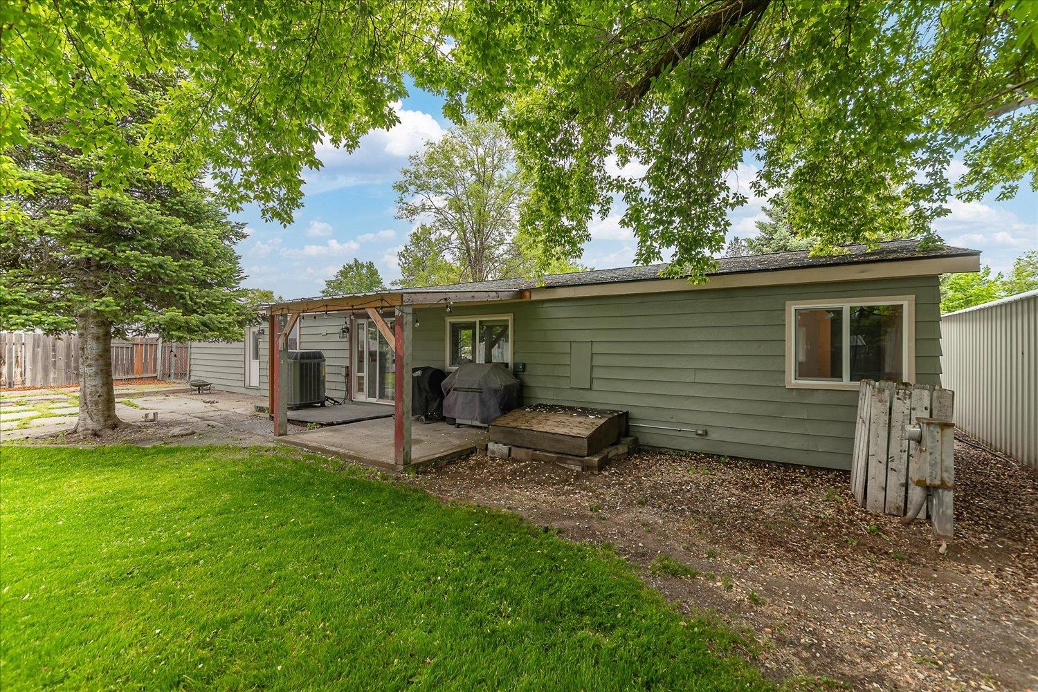 3315 E 3rd Ct - Photo 44