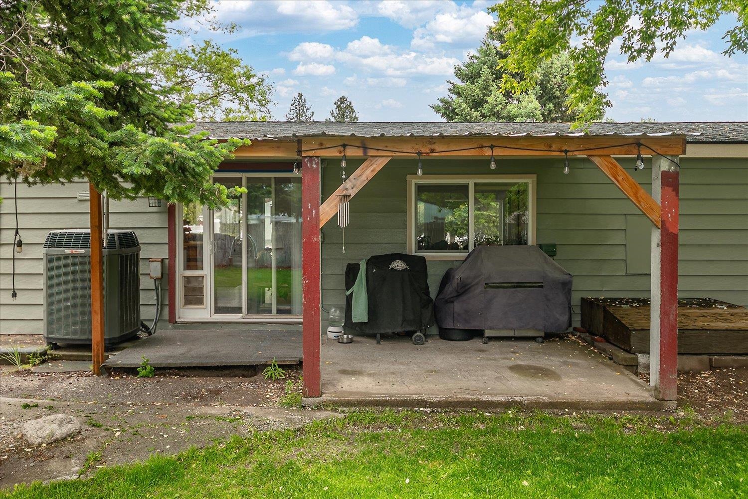 3315 E 3rd Ct - Photo 45