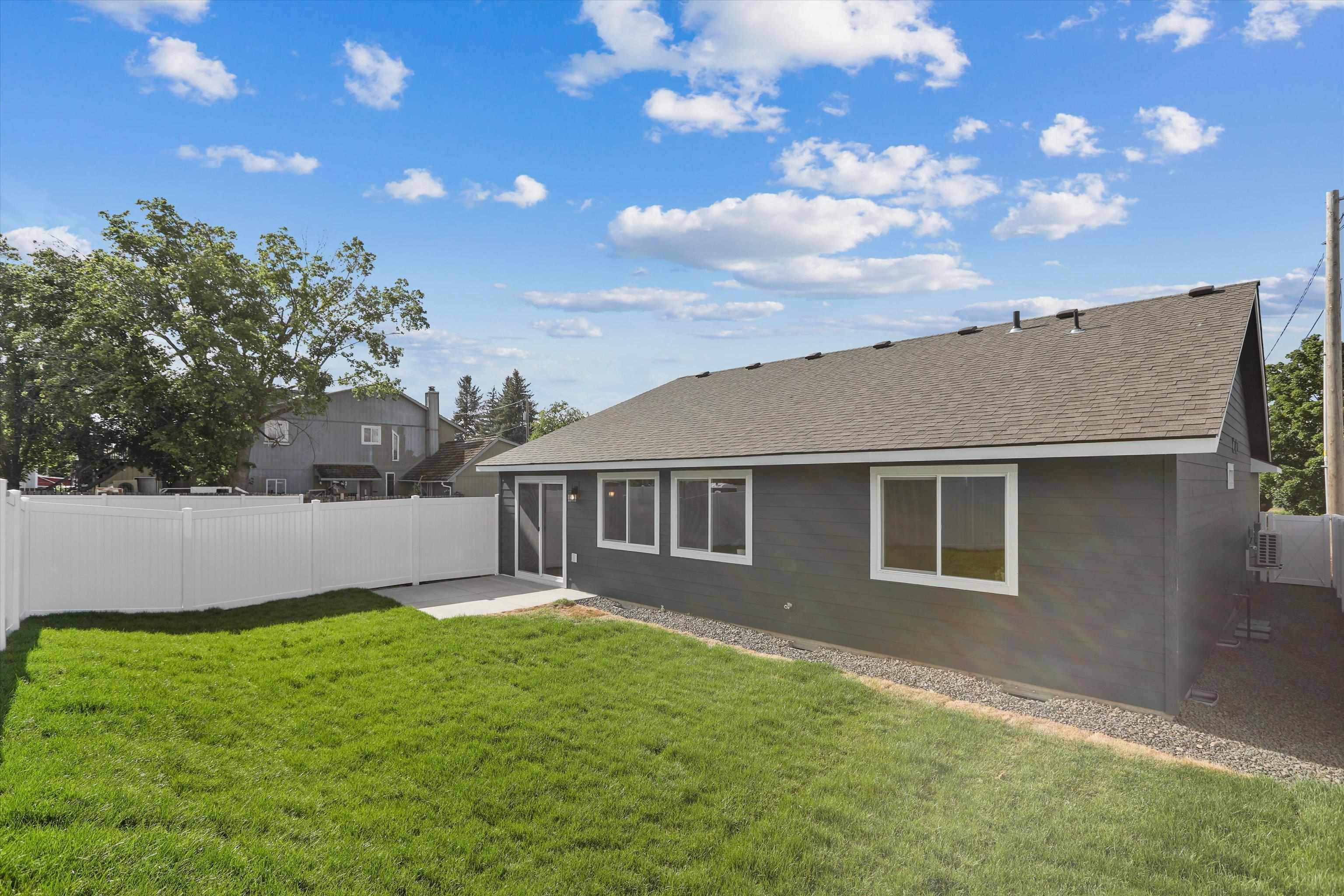17702 E 6th Ave - Photo 21