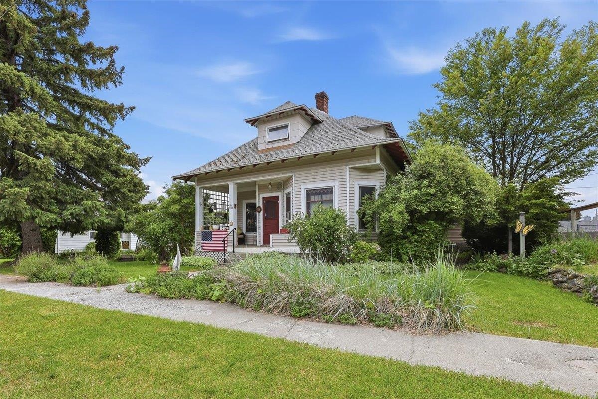 809 Main St - Photo 2