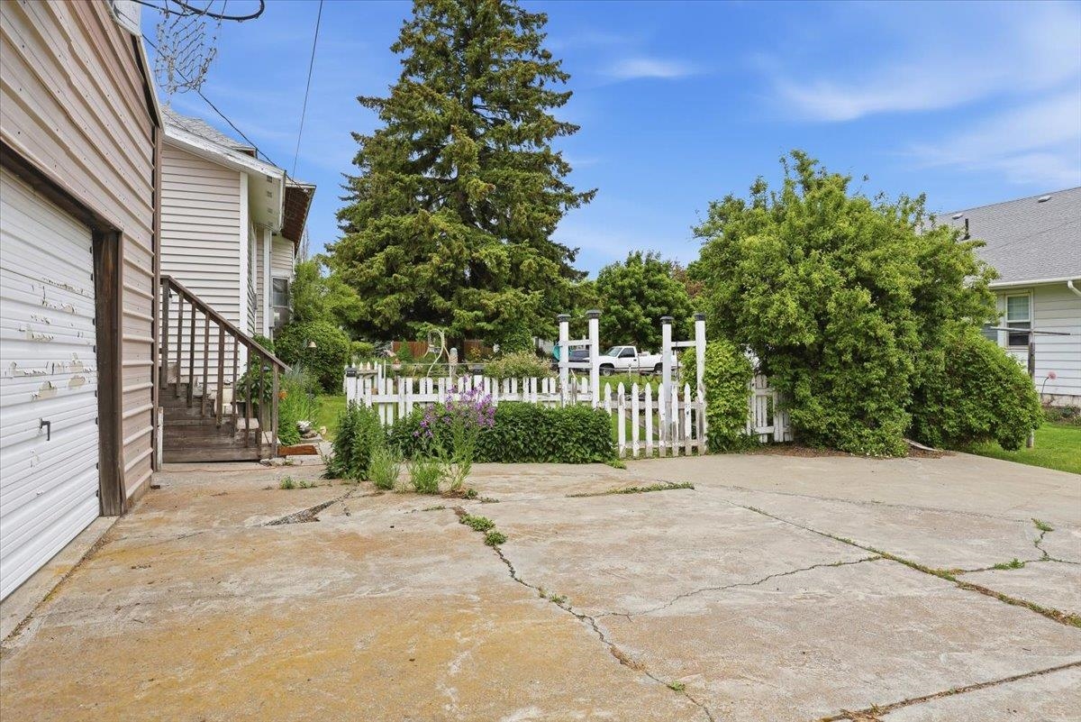 809 Main St - Photo 27
