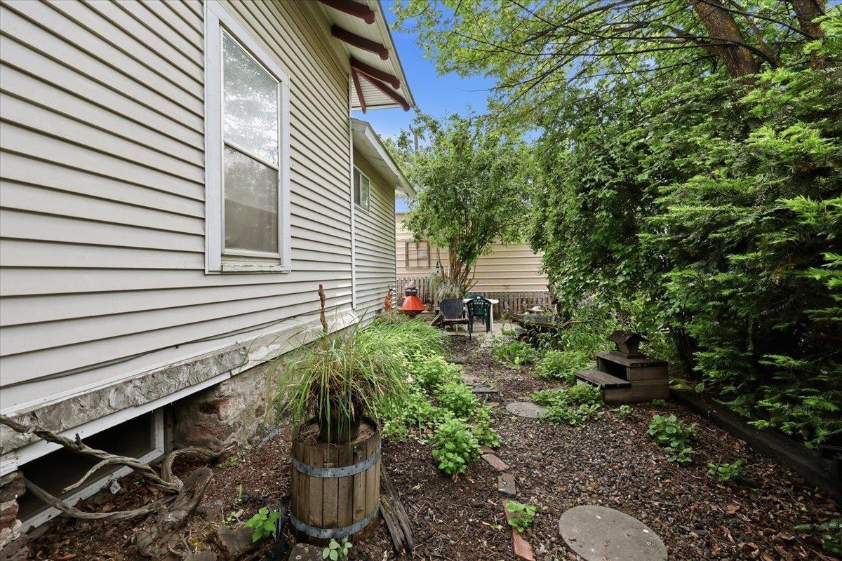 809 Main St - Photo 32