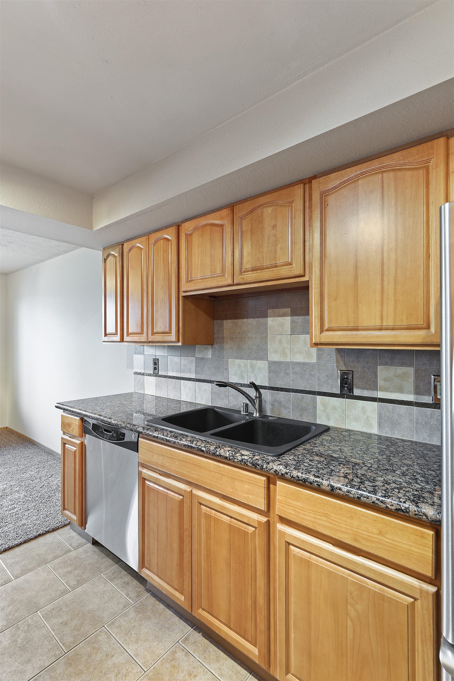1711 W 7th Ave - Photo 6