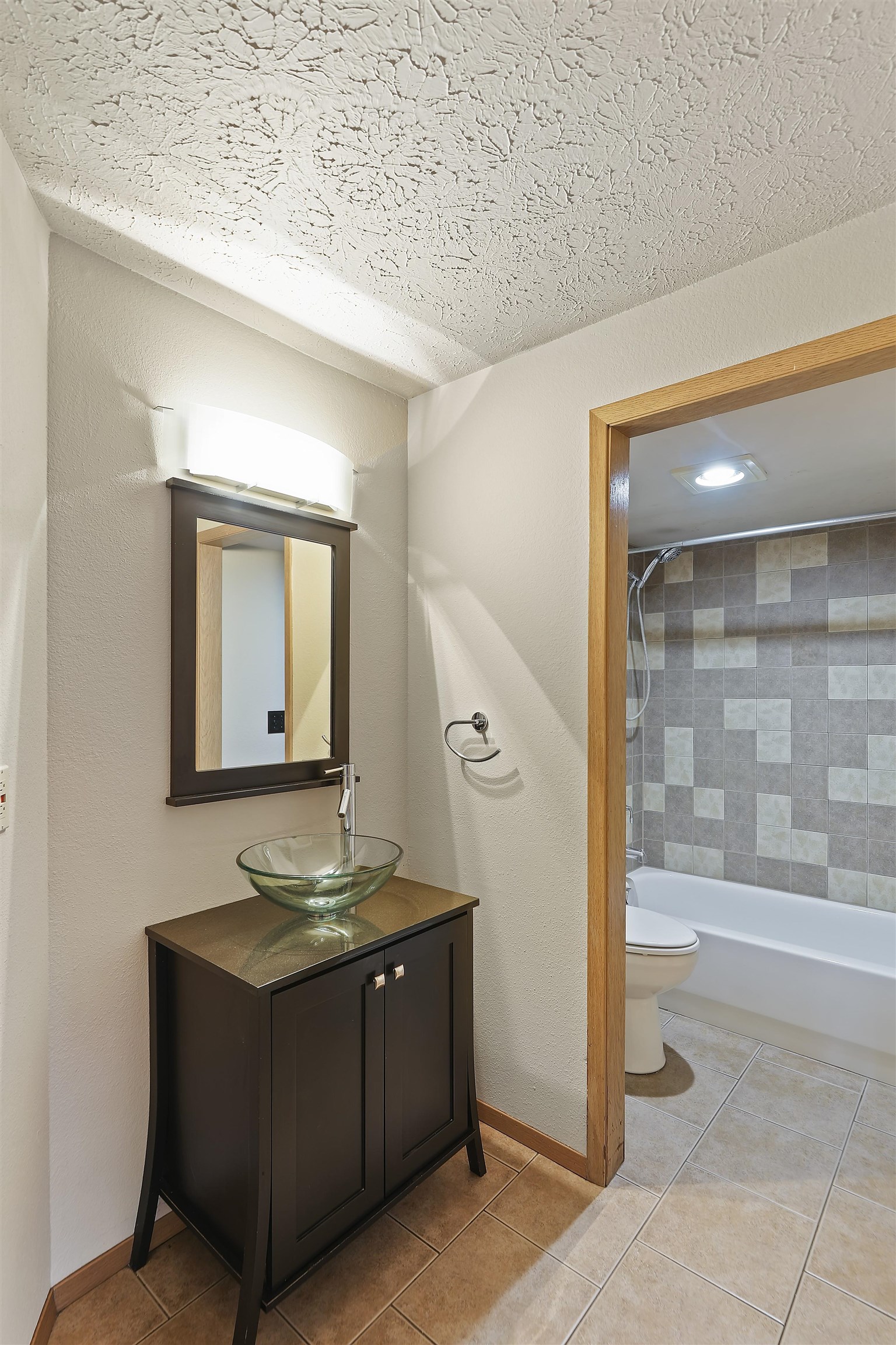 1711 W 7th Ave - Photo 9