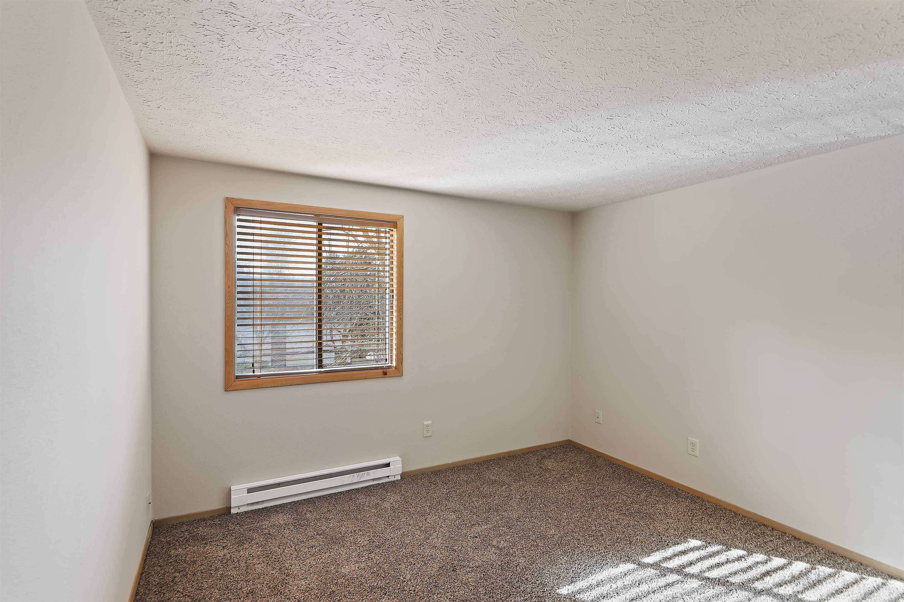 1711 W 7th Ave - Photo 12