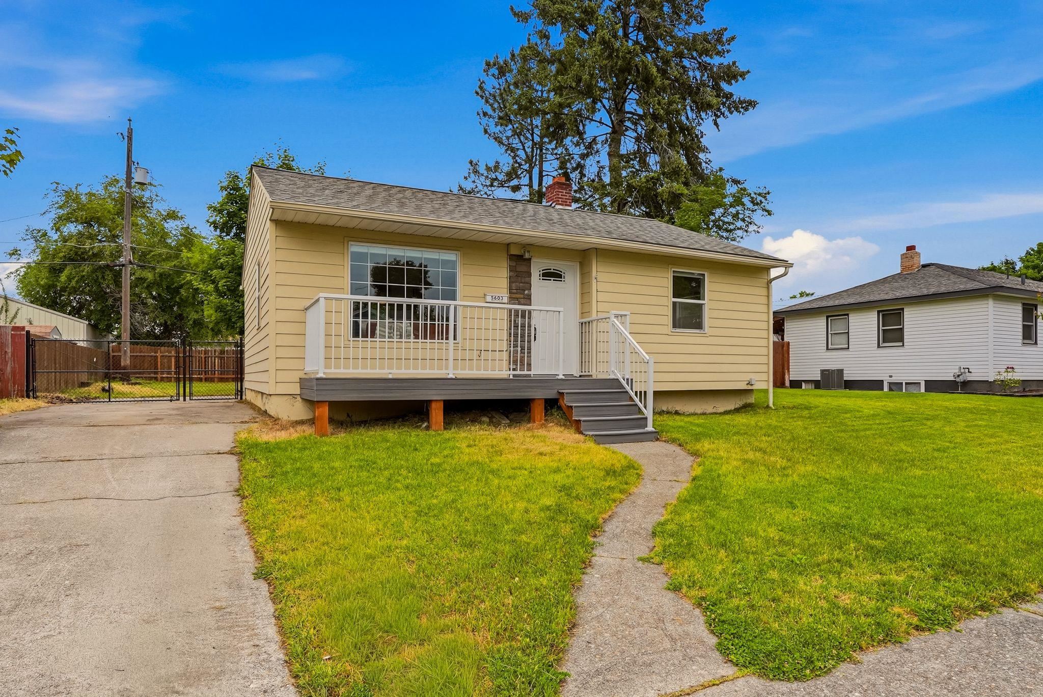 5603 N E St - Photo 2