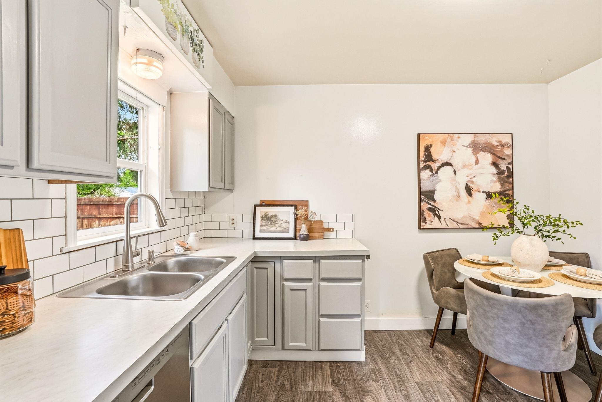 5603 N E St - Photo 9