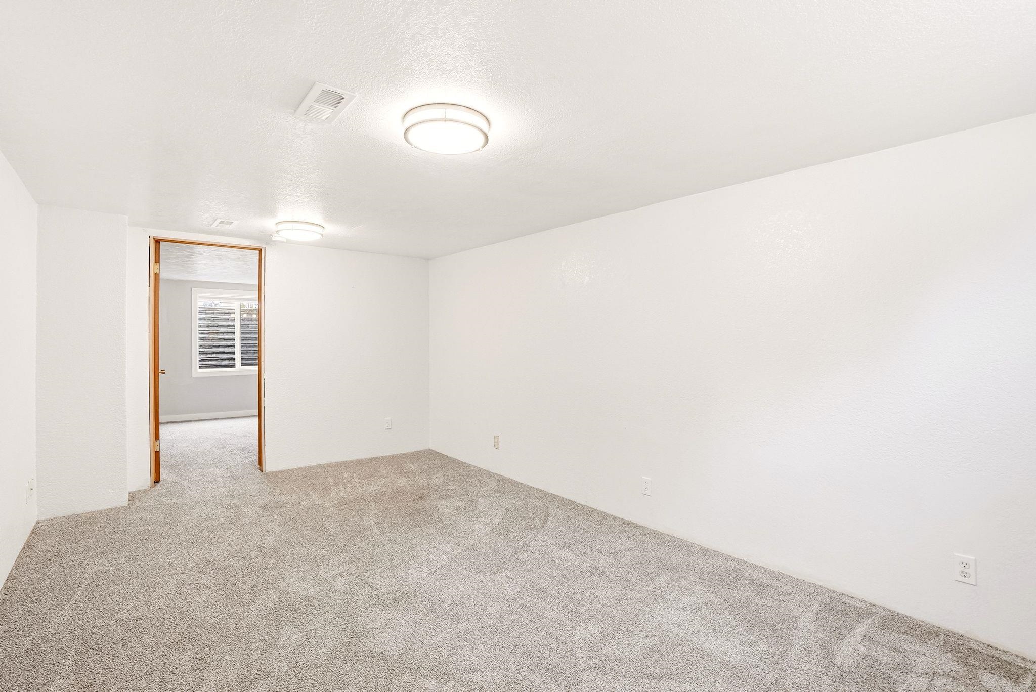 5603 N E St - Photo 18