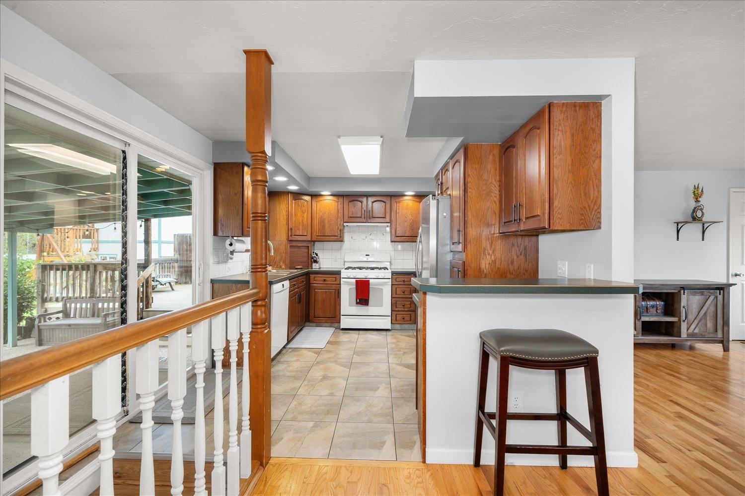 11712 E 31st Ave - Photo 8