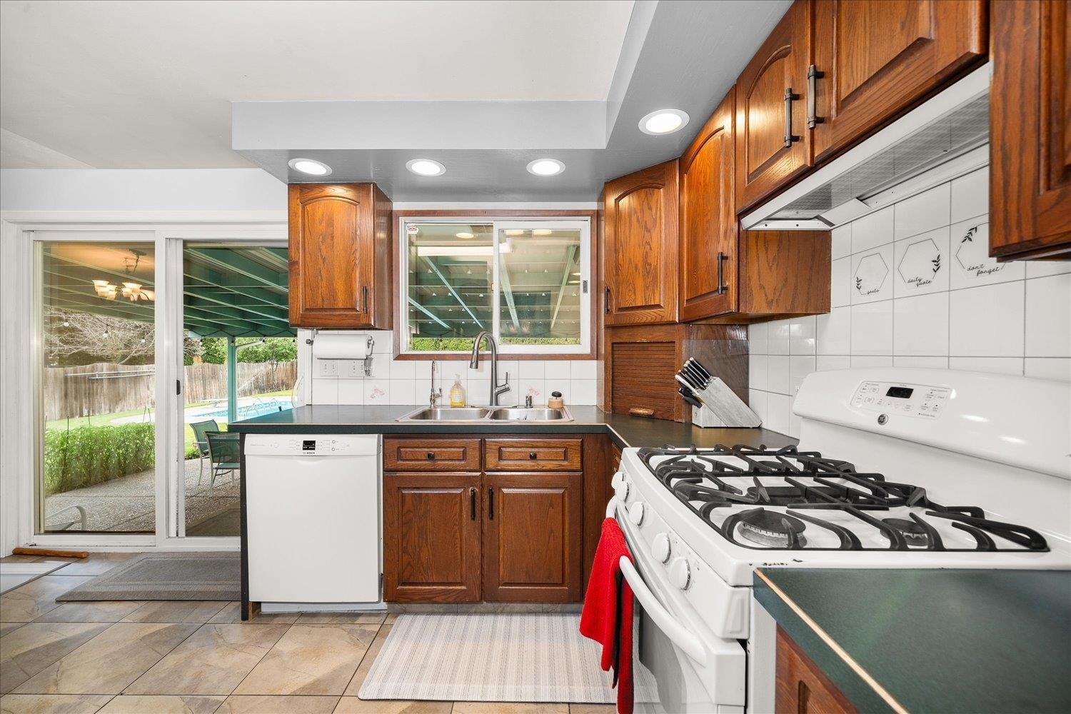 11712 E 31st Ave - Photo 11