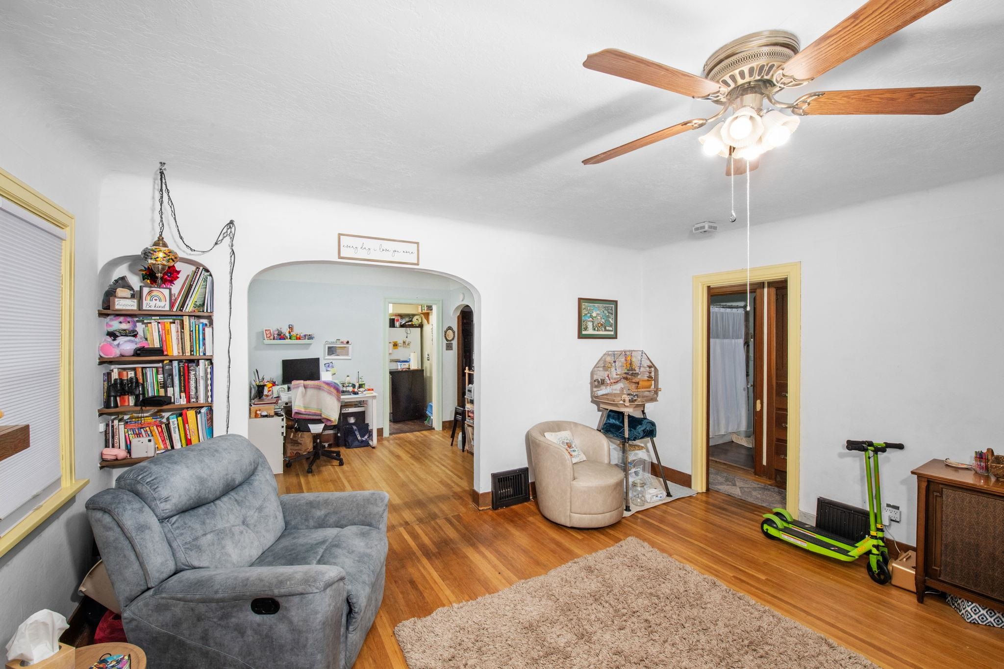 1023 W PROVIDENCE Ave - Photo 5