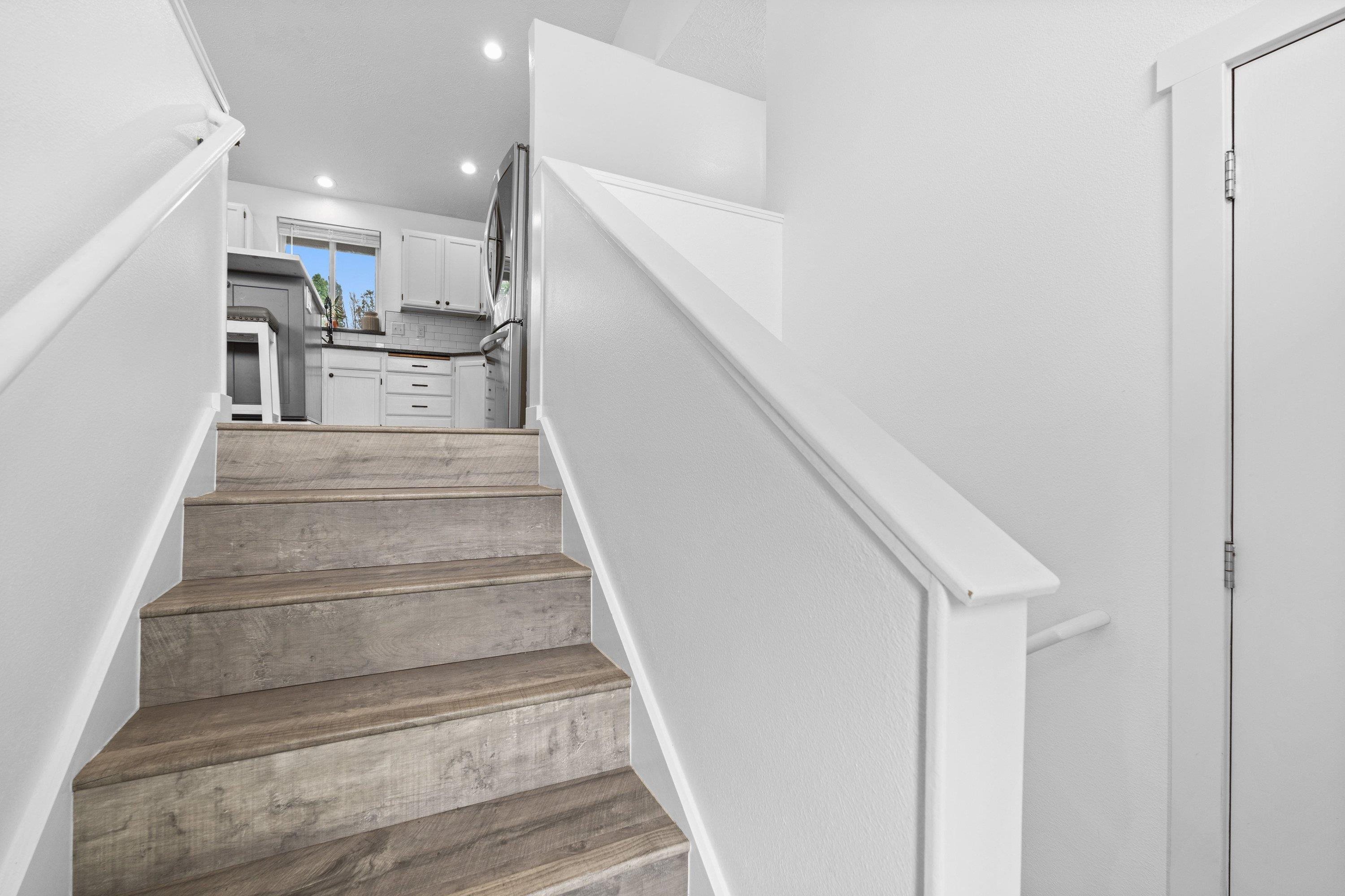 11016 E 5th Ct - Photo 5
