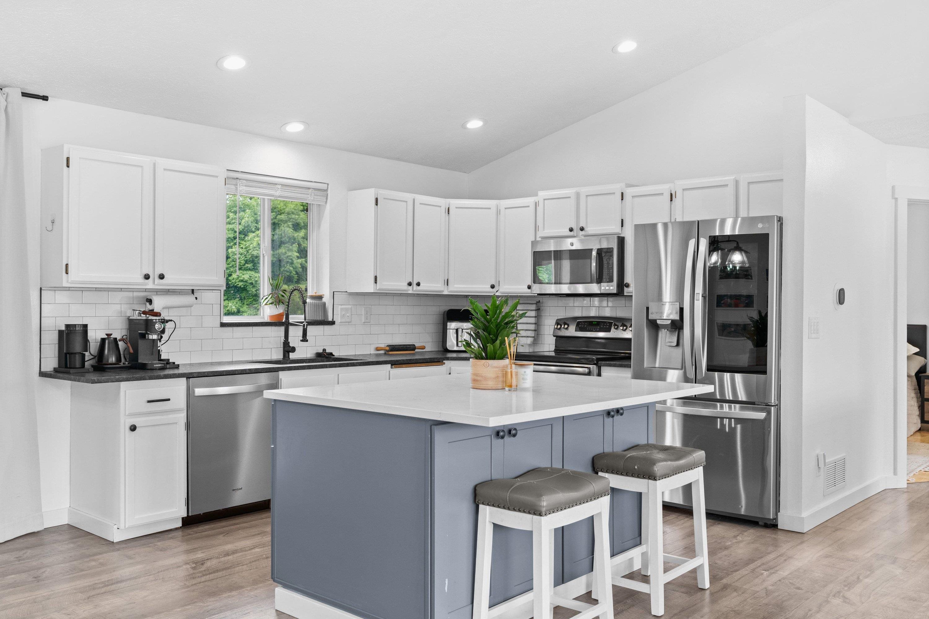 11016 E 5th Ct - Photo 10