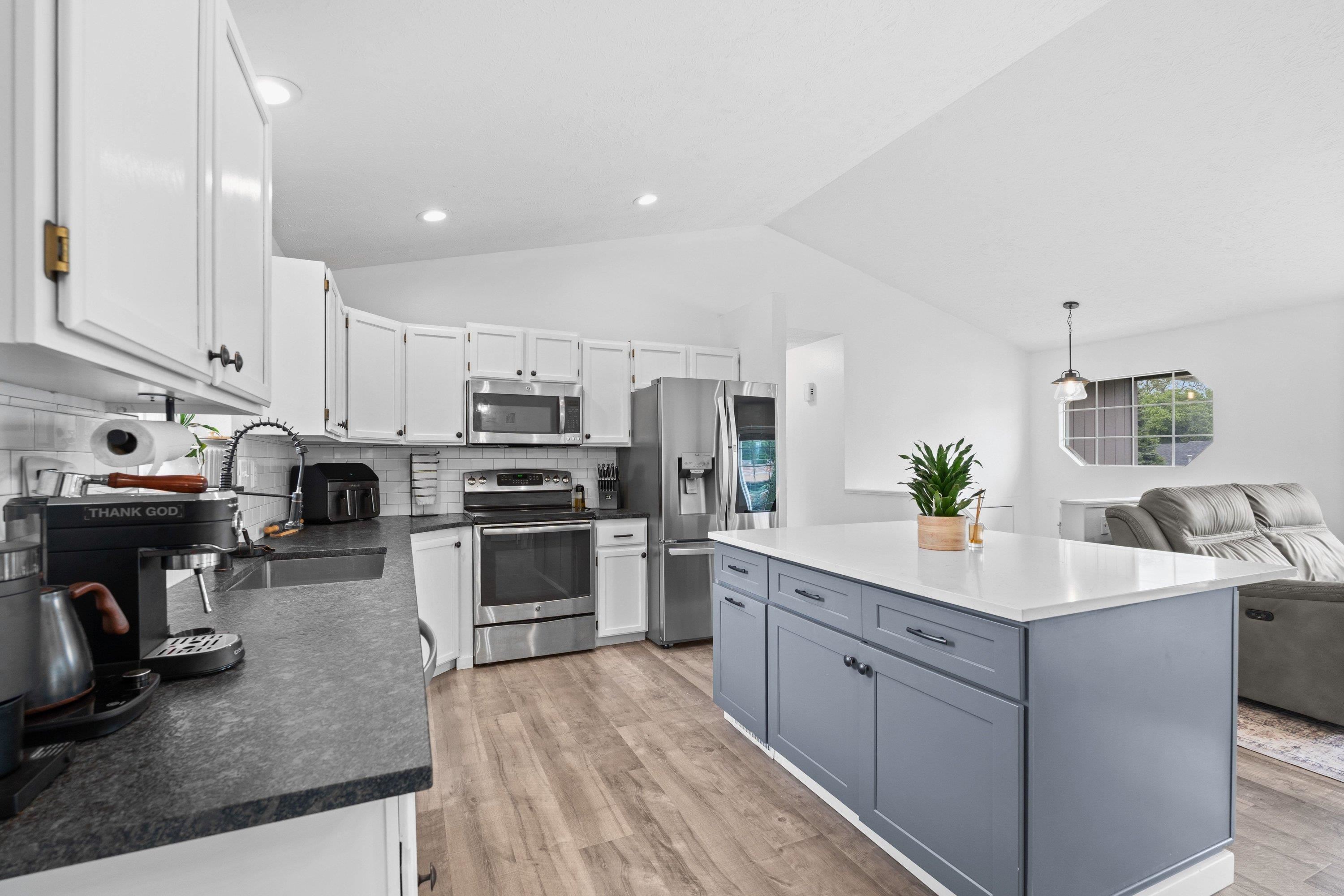 11016 E 5th Ct - Photo 14