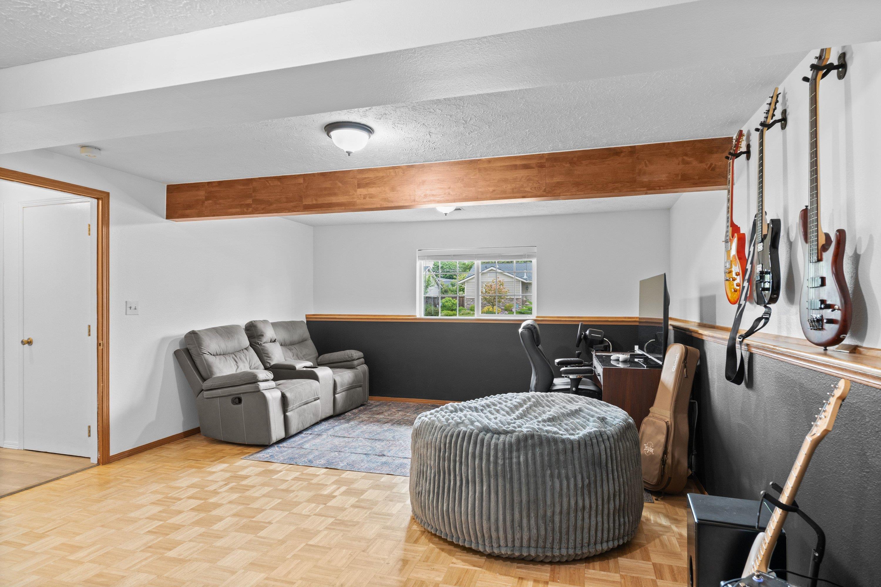 11016 E 5th Ct - Photo 23