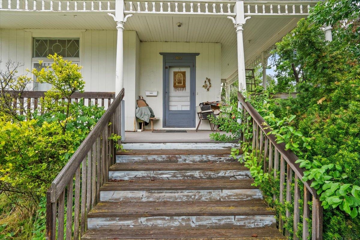 1842 W Bridge Ave - Photo 4