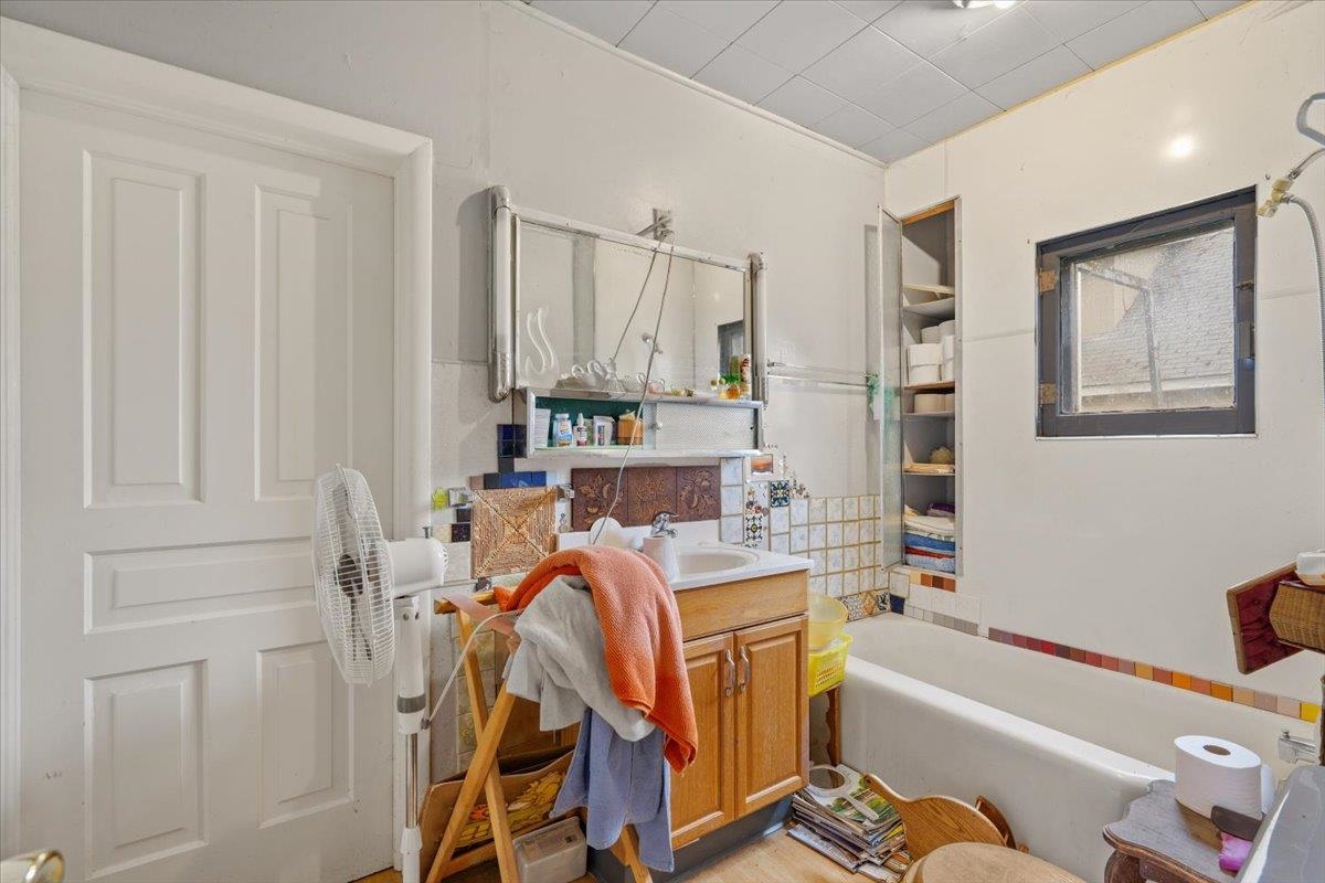 1842 W Bridge Ave - Photo 19