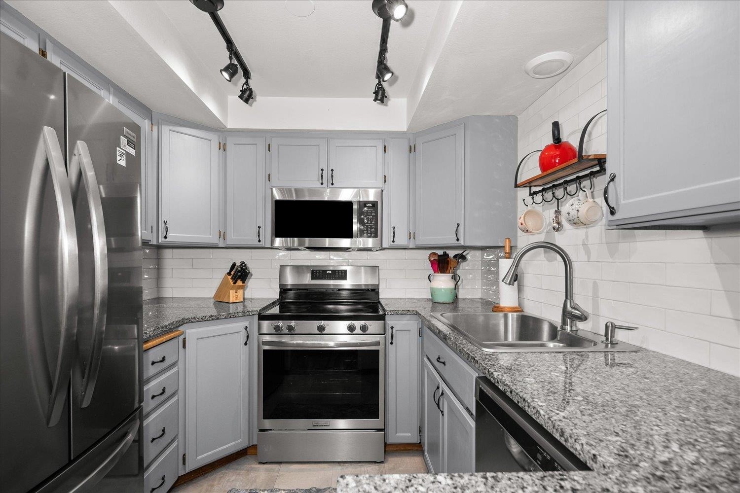 3706 S Alder Cir - Photo 10