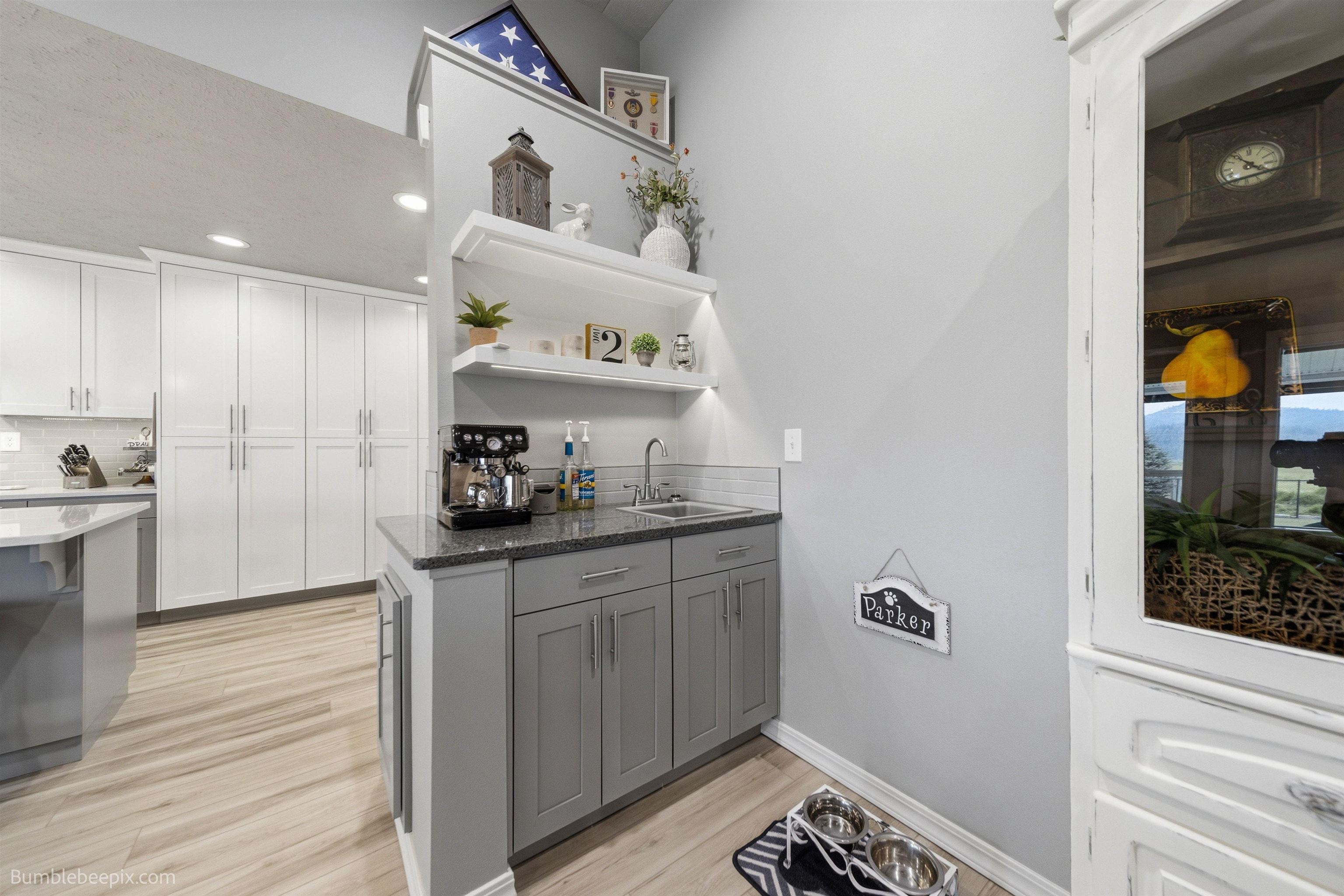 11303 N McCoy Rd - Photo 11