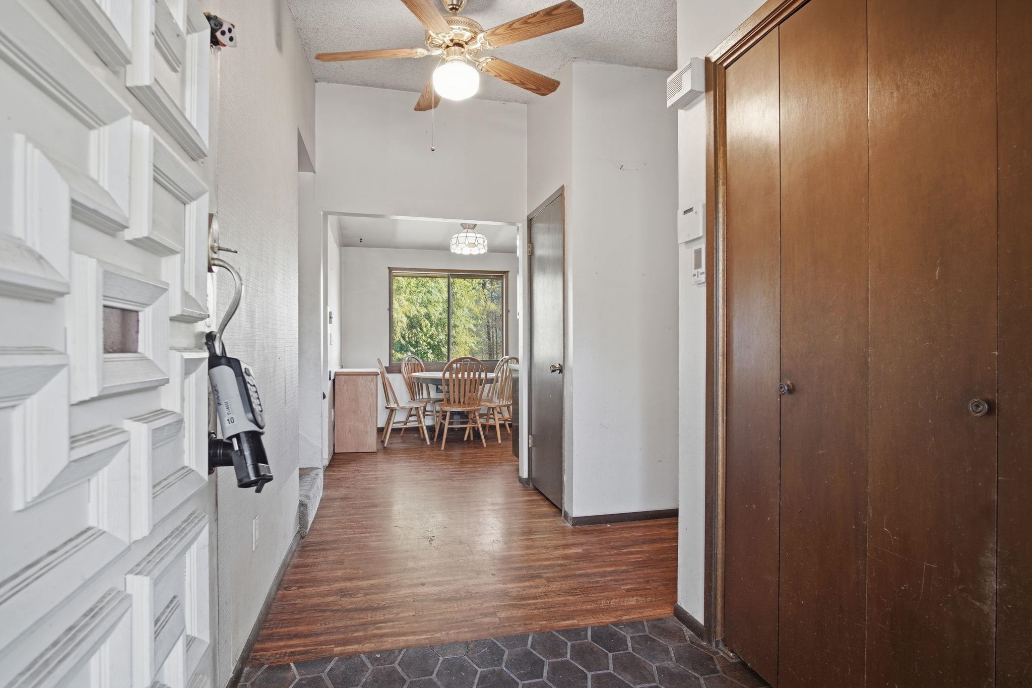 12425 W Meadowview Ln - Photo 6