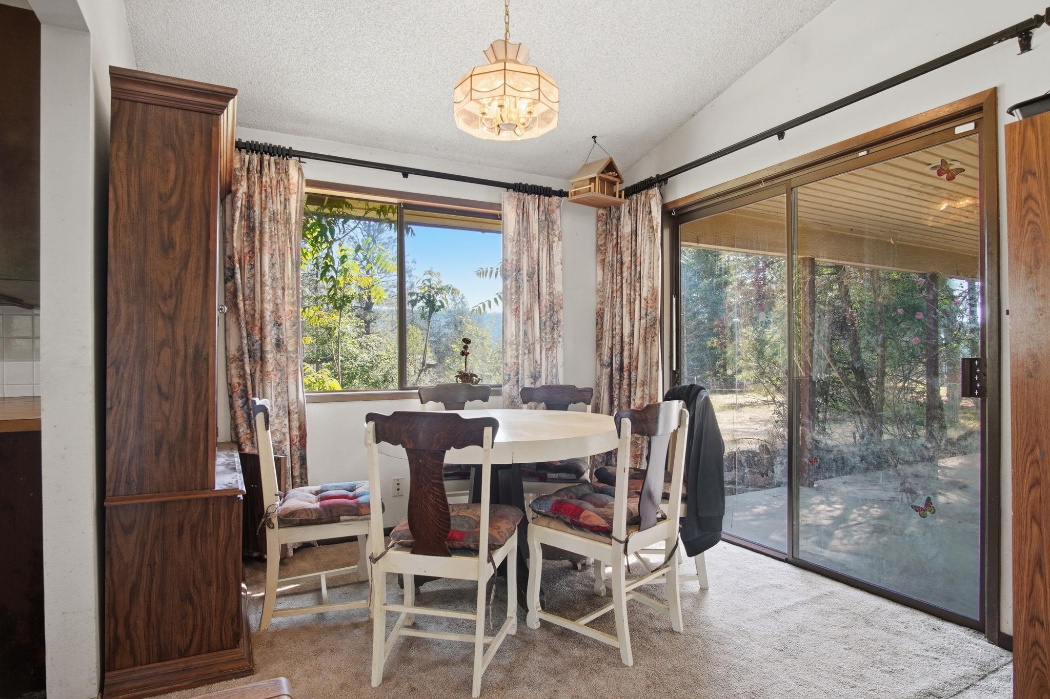 12425 W Meadowview Ln - Photo 3