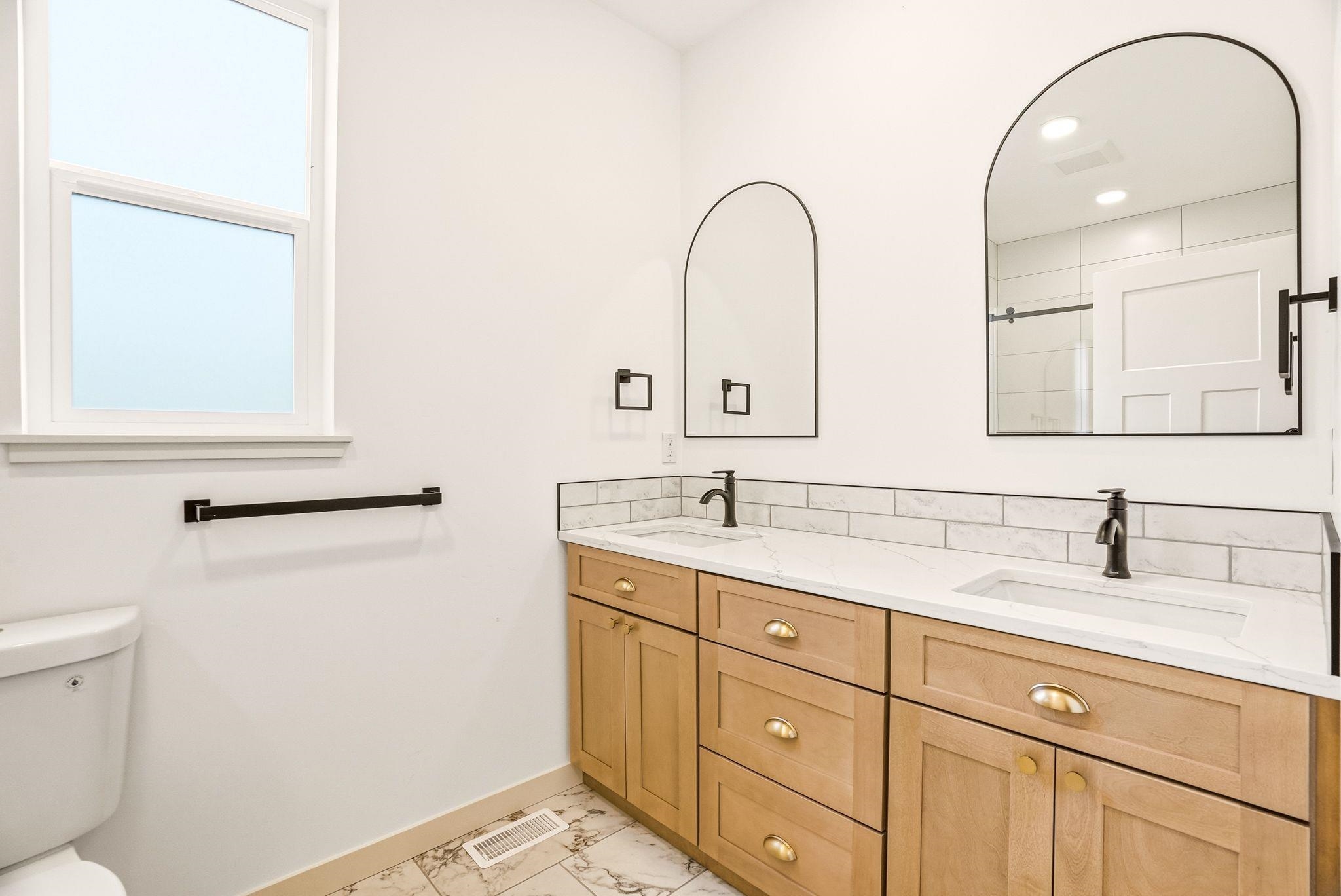 241 Hogans Way - Photo 12